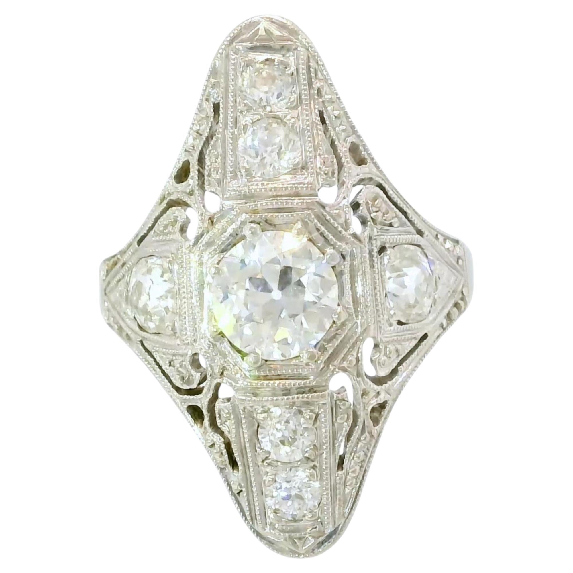 Art-Déco-Ring mit Diamanten in Filigranausführung, antikes Platin und 14-karätiges Weißgold ~ 1,18 Karat im Mittelpunkt