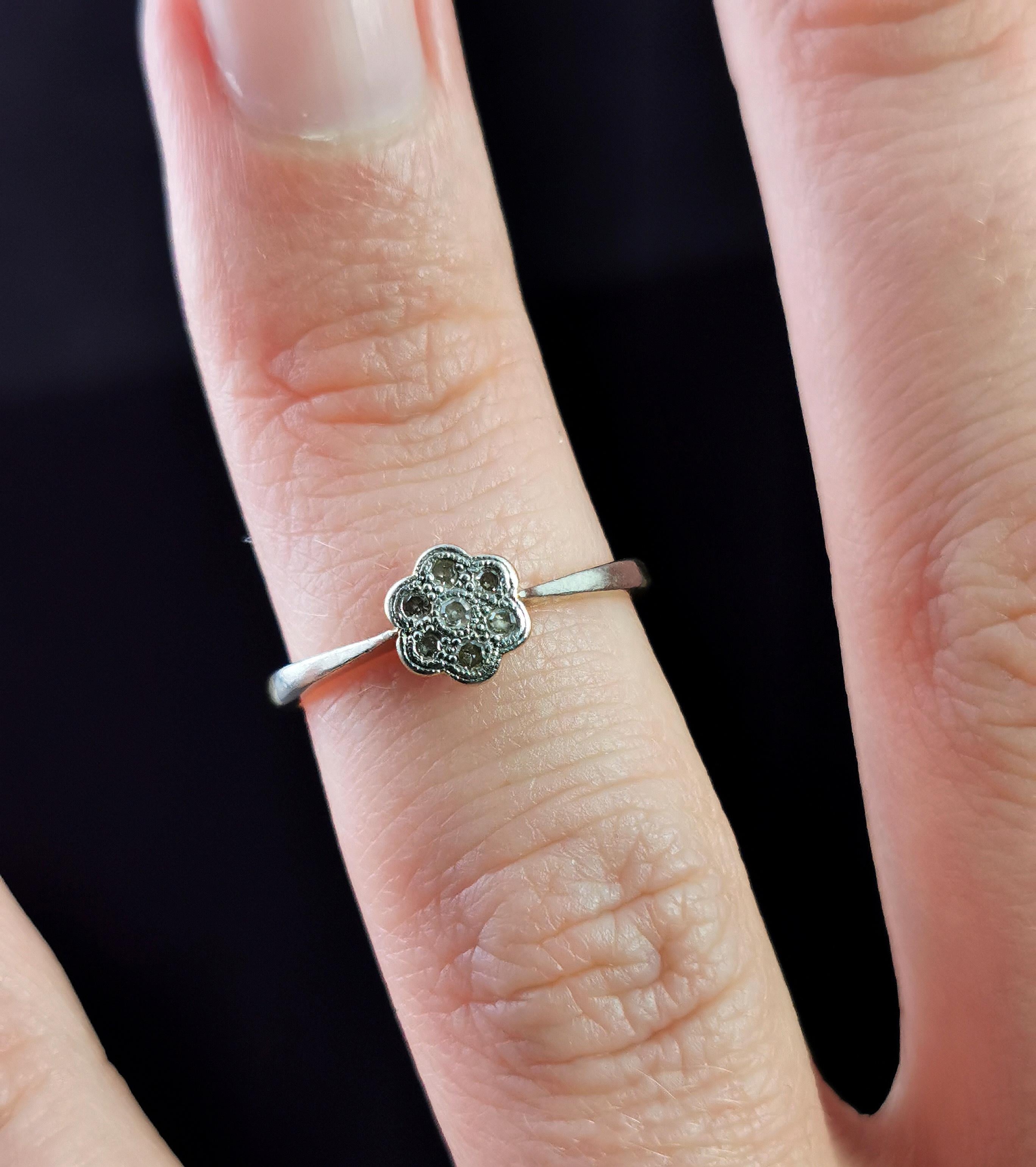 Antique Art Deco diamond flower ring, 18k gold and platinum  5