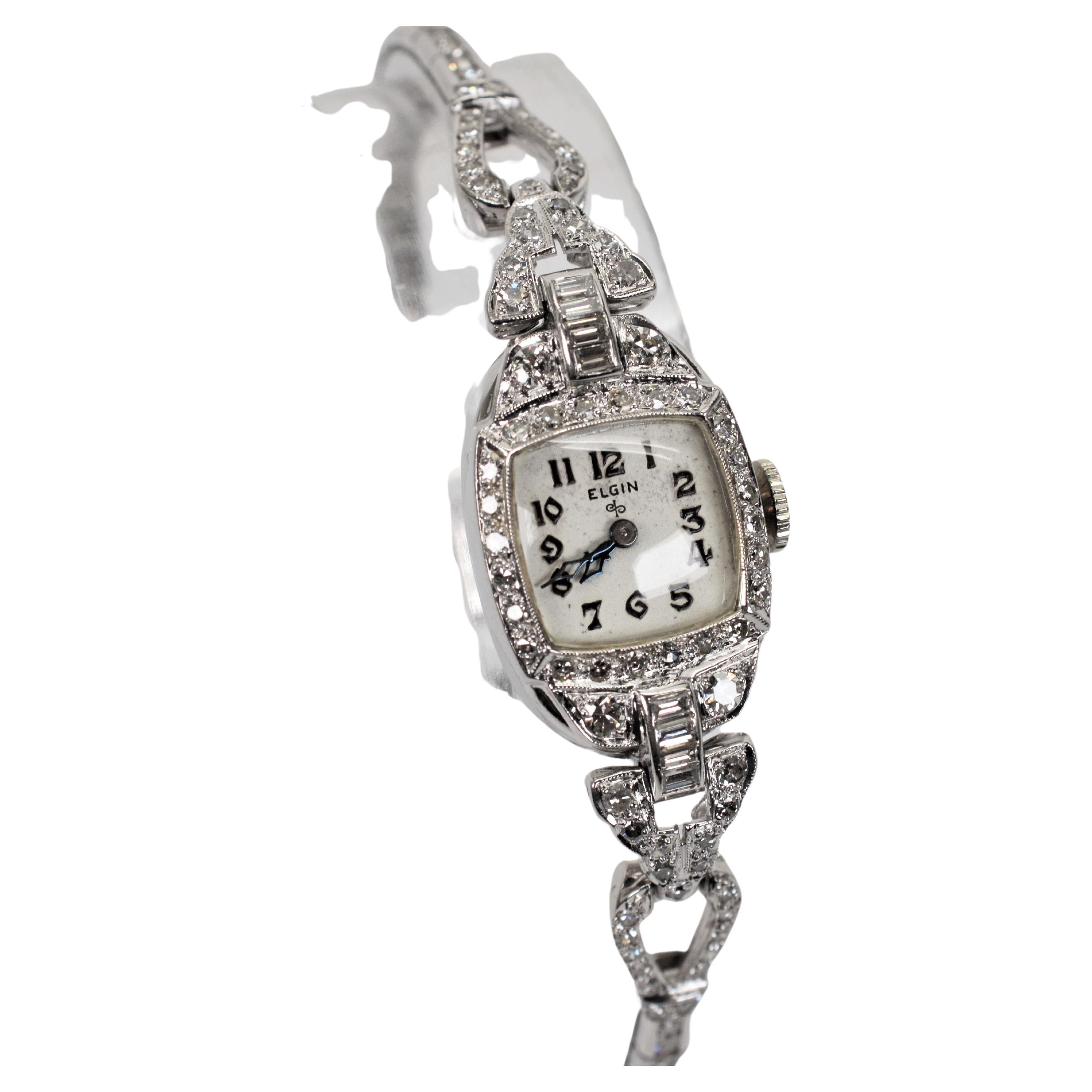 Montre-bracelet Elgin Art déco ancien pour femmes en platine et diamants en vente 6