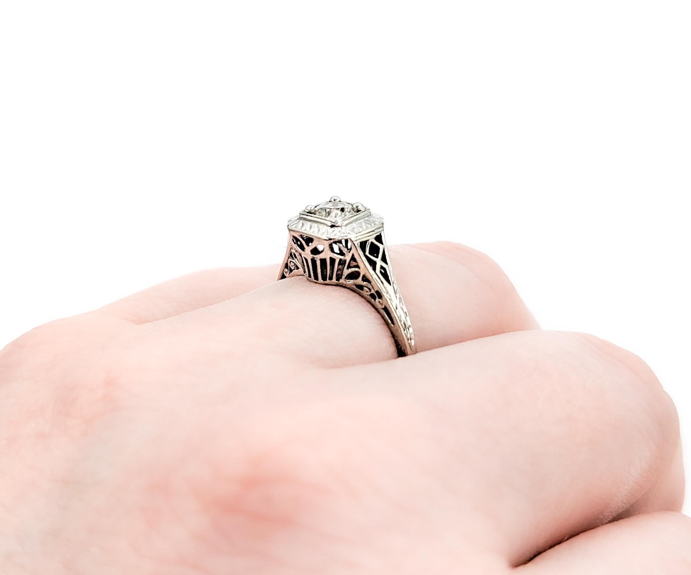 Women's Antique Art Deco Diamond Ring In White Gold For Sale