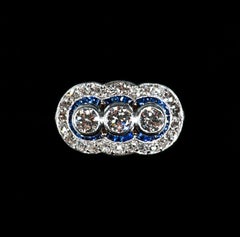 Antiguo Anillo Art Déco de Cóctel Ovalado de Platino con Diamantes y Zafiro, Austria c 1920