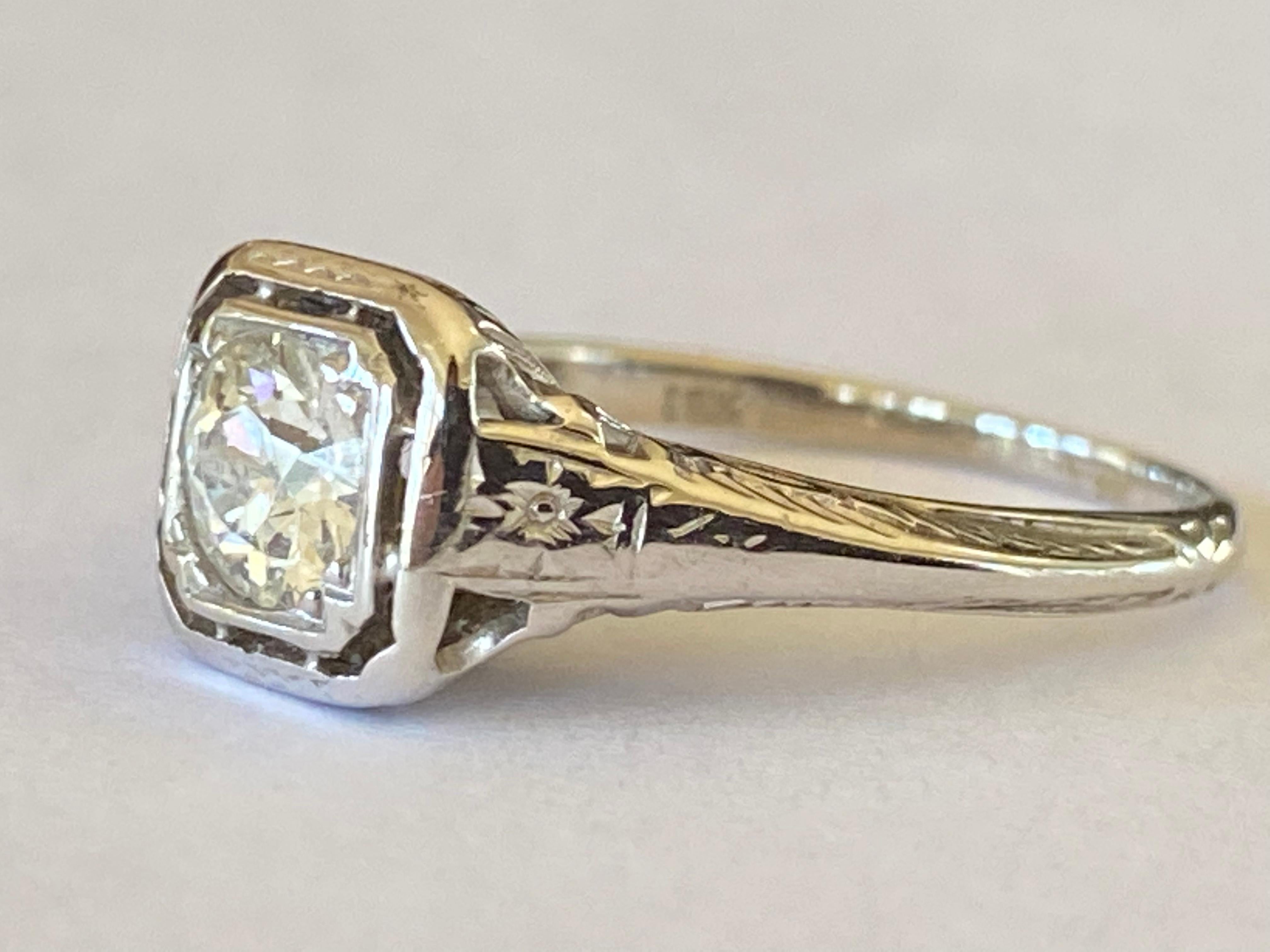 Antique Art Deco Diamond Solitaire and Filigree Ring  For Sale 1