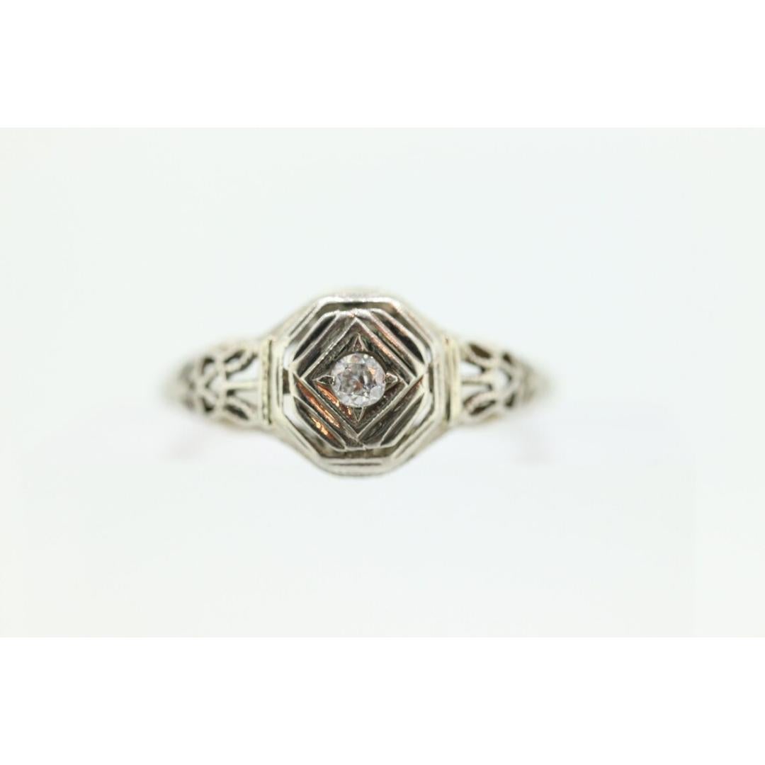 Antiker Art Deco Diamant Solitär-Ring. 18k Weißgold quadratisch gefasster Diamant 3