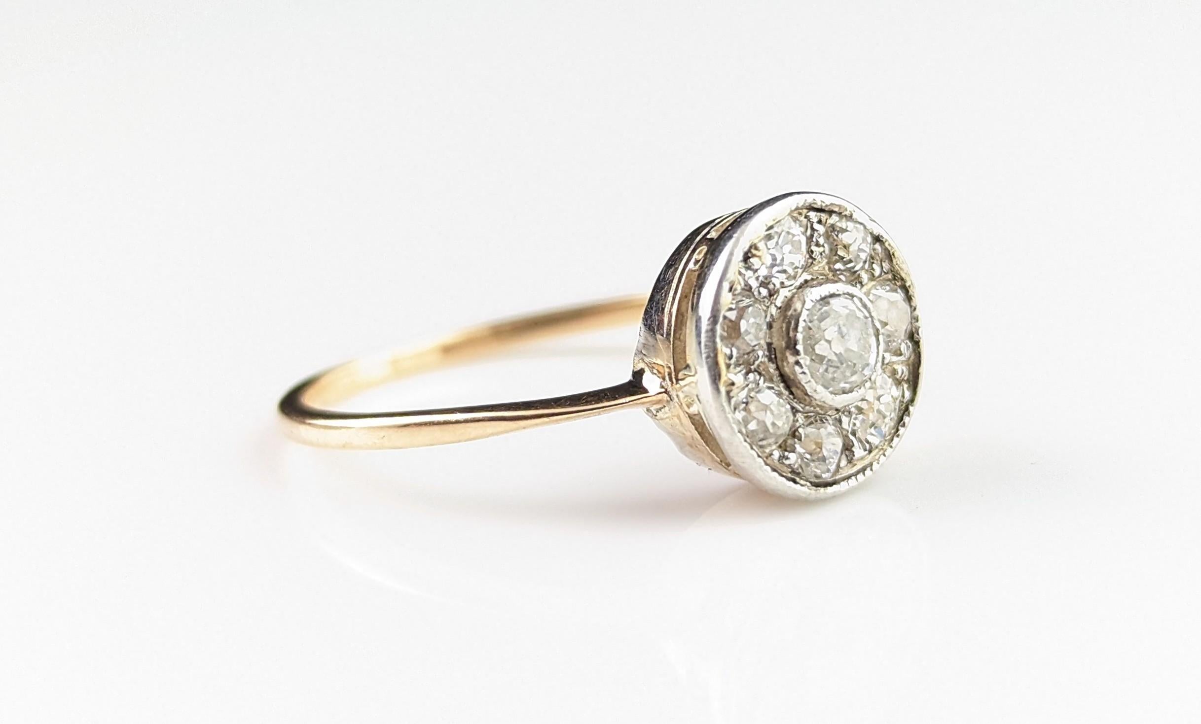 Antique Art Deco Diamond target ring, 18k gold, Engagement rings  For Sale 5