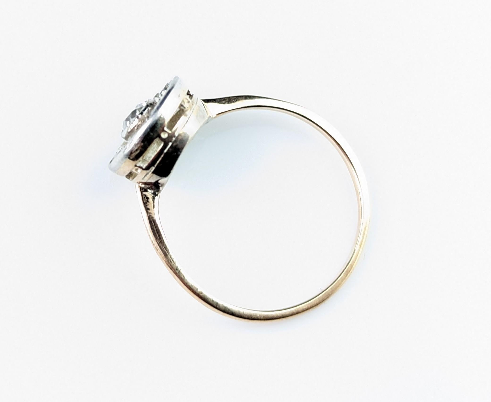 Antique Art Deco Diamond target ring, 18k gold, Engagement rings  For Sale 7