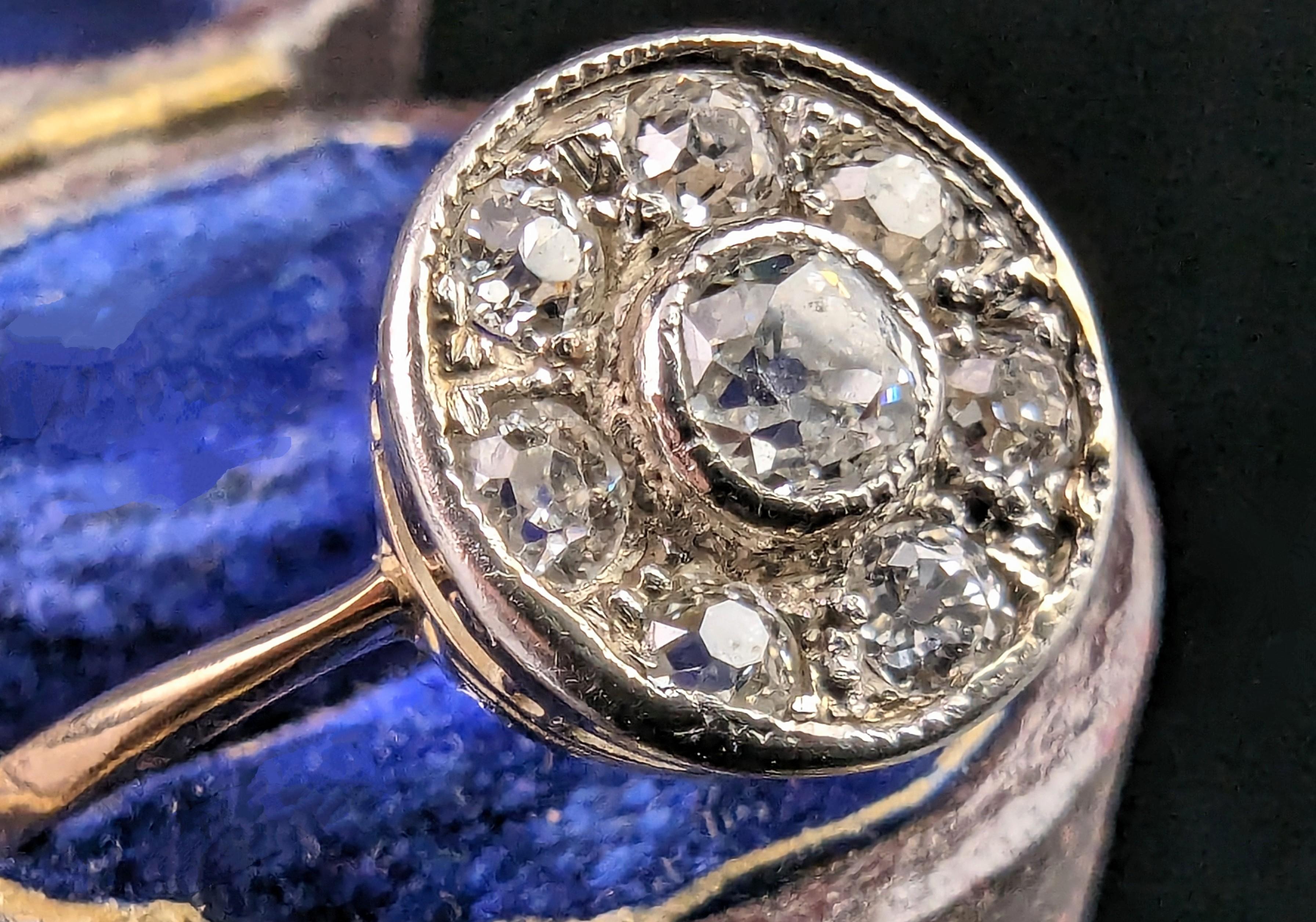 Taille vieille mine Bague de fiançailles Art déco ancienne en or 18 carats avec diamants  en vente