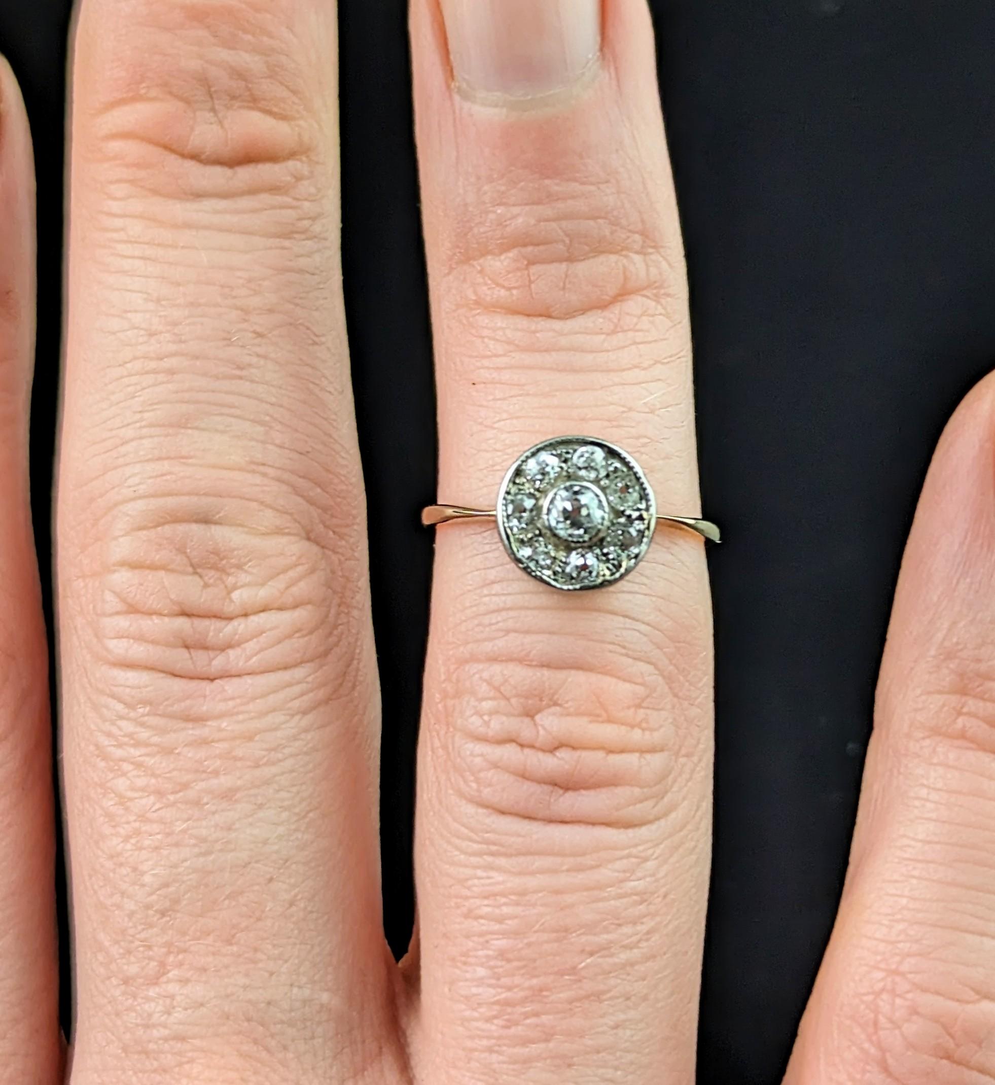Women's Antique Art Deco Diamond target ring, 18k gold, Engagement rings  For Sale