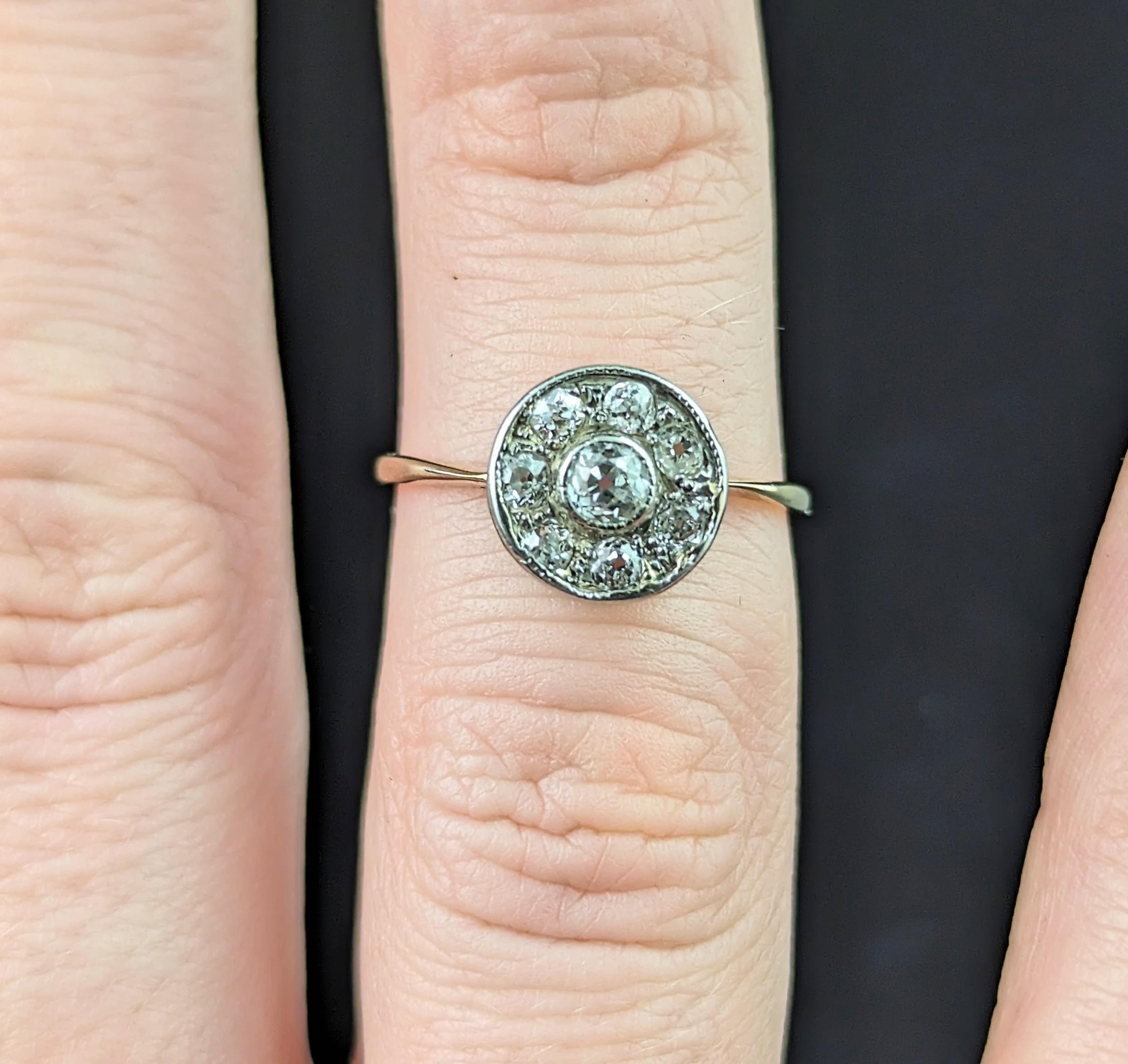 Antique Art Deco Diamond target ring, 18k gold, Engagement rings  For Sale 1