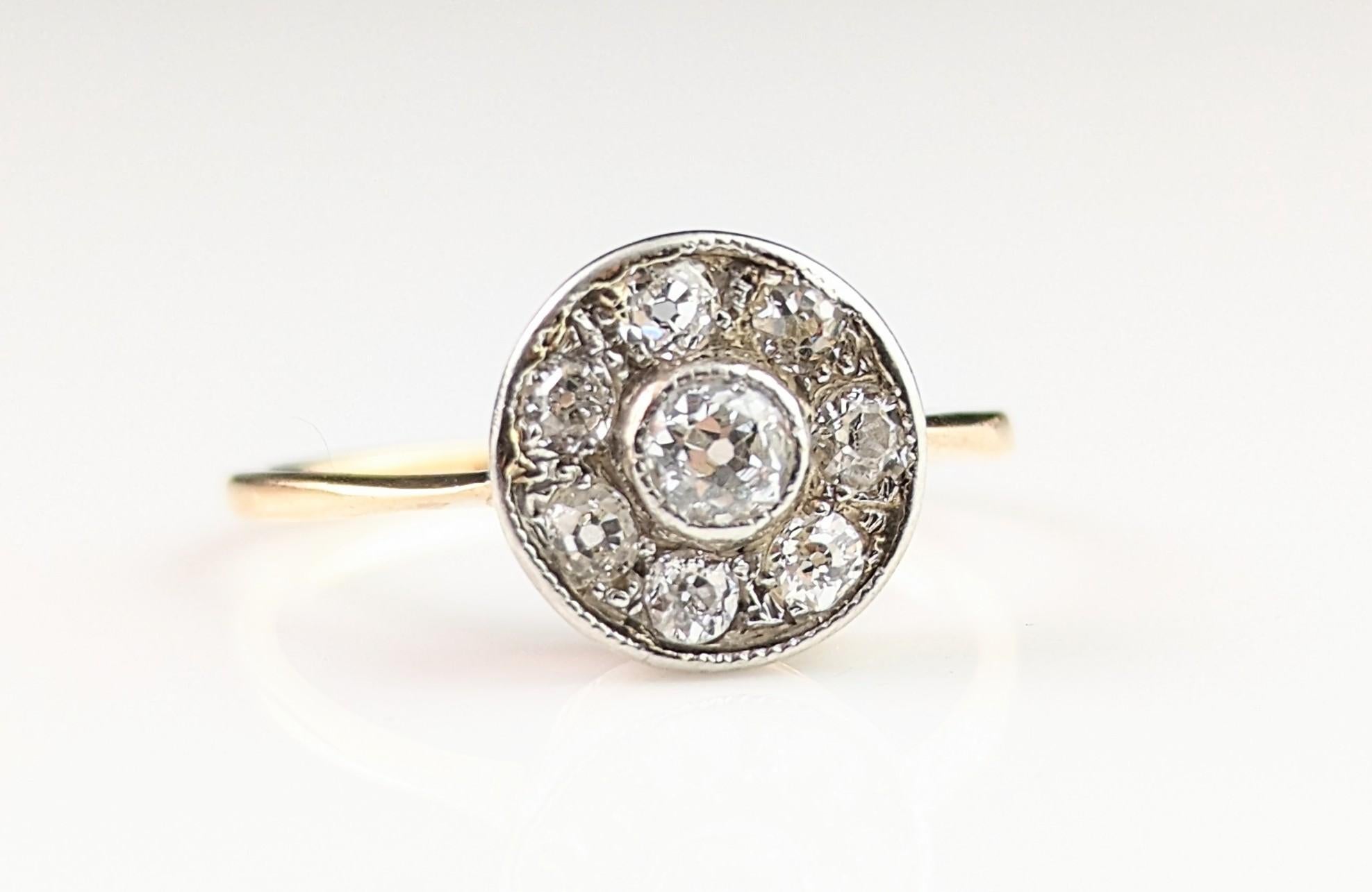 Antique Art Deco Diamond target ring, 18k gold, Engagement rings  For Sale 2