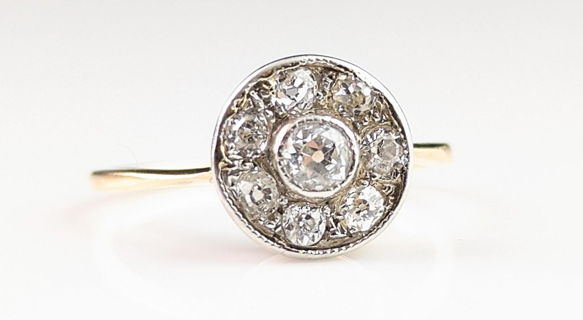 Antique Art Deco Diamond target ring, 18k gold, Engagement rings  For Sale 3