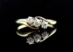 Antique Art Deco diamond trilogy ring, 18k gold and Platinum