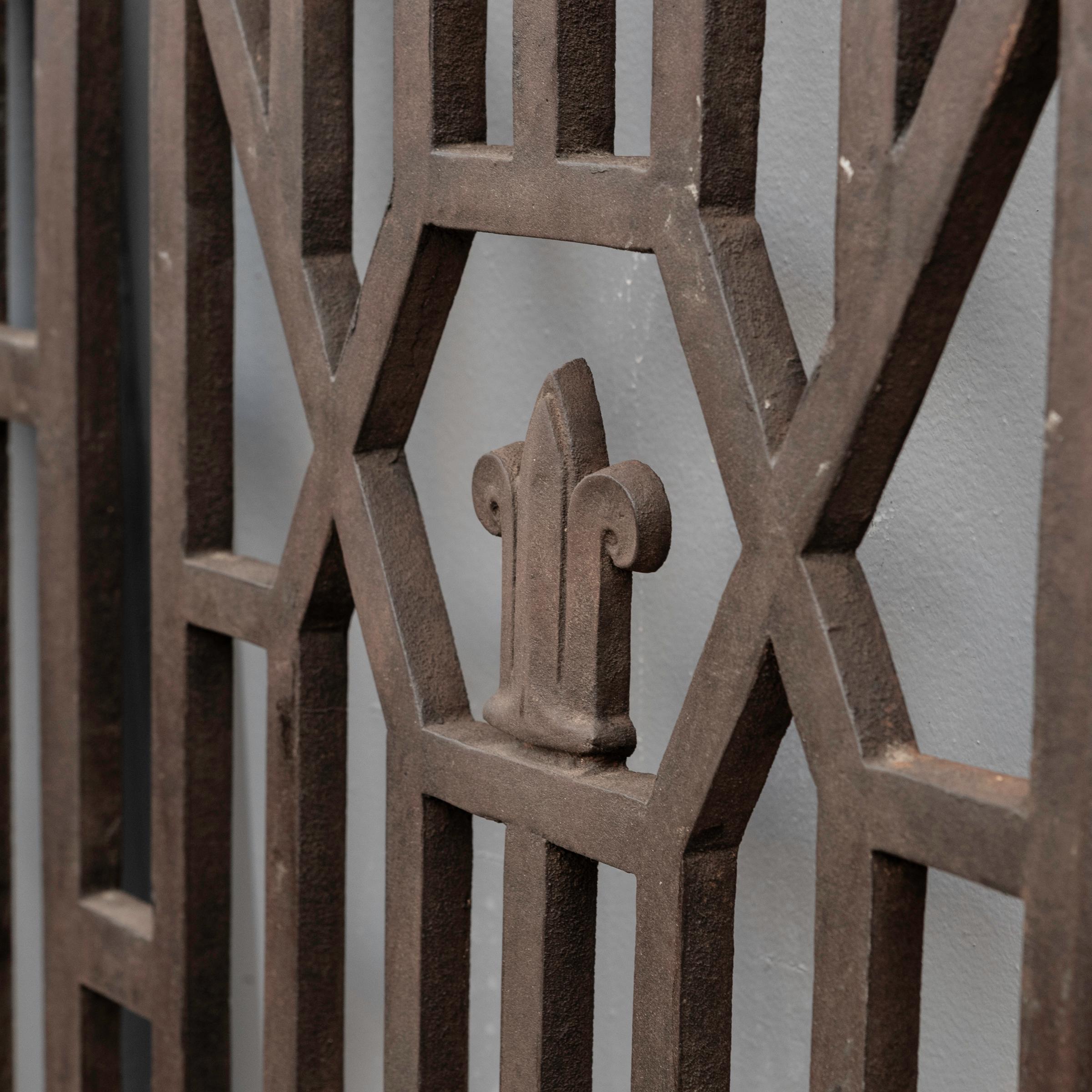 Antique Art Deco Double Gates  Rudolph Palumbo In Good Condition For Sale In Ware, GB