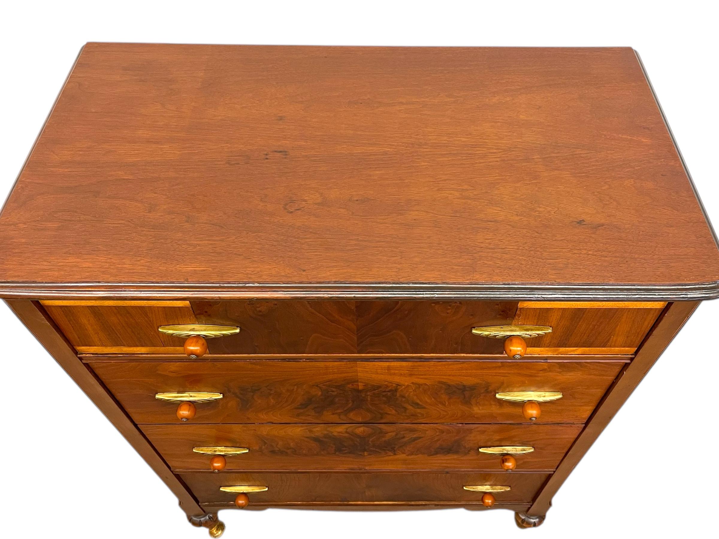 Antico comò Art Deco con maniglie in bachelite e ottone in vendita 2