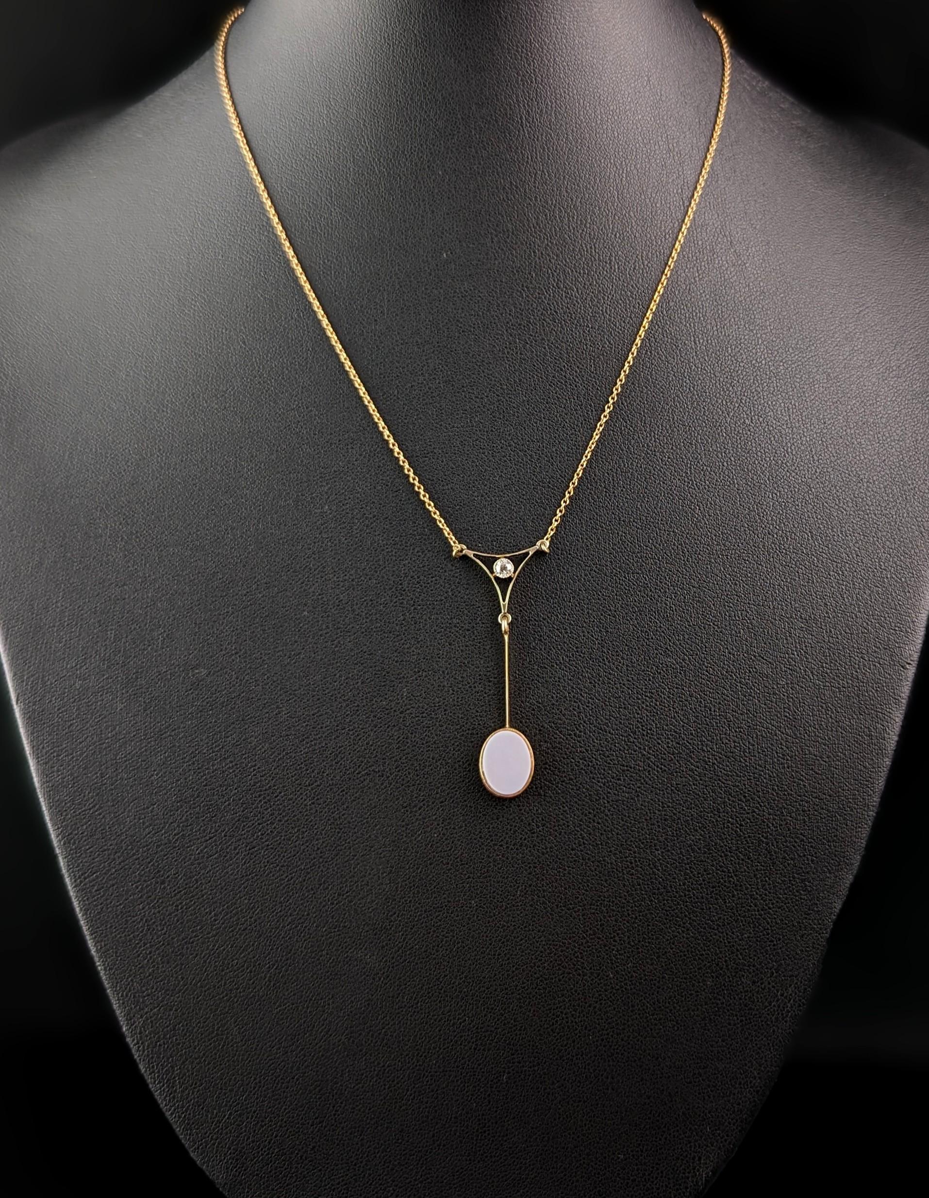 Antique Art Deco drop pendant necklace, Diamond and Sardonyx, 9kt gold  In Good Condition For Sale In NEWARK, GB