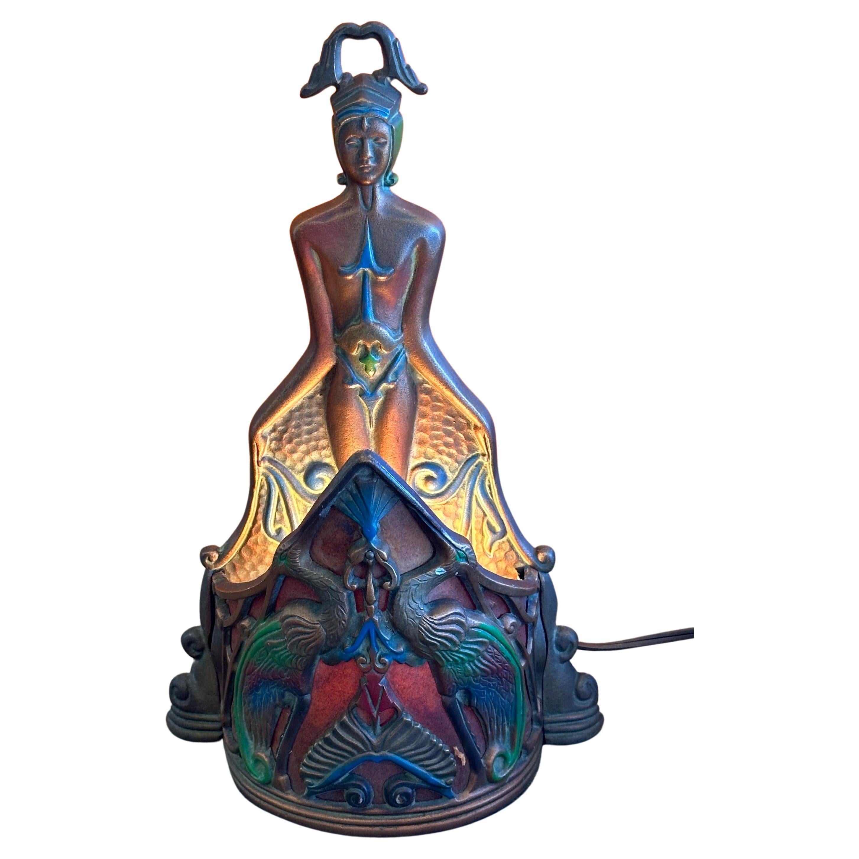 Antike Art-Déco-Tischlampe aus Bronze im ägyptischen Revival-Stil von Reiser Lamp Co. im Zustand „Gut“ im Angebot in San Diego, CA