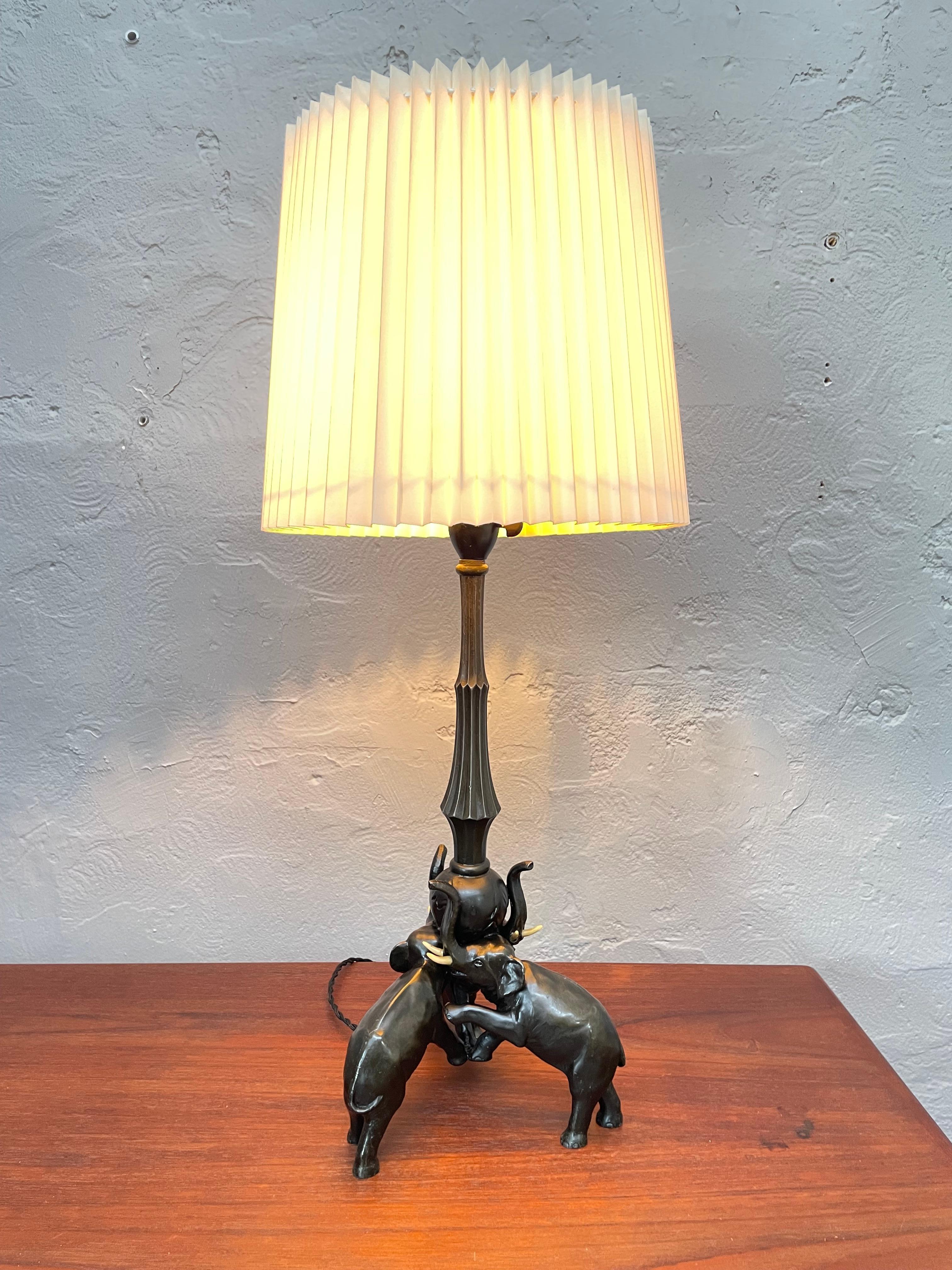 Antique Art Deco Elephant Table lamp By Voss Of Frederick’s Denmark  For Sale 4