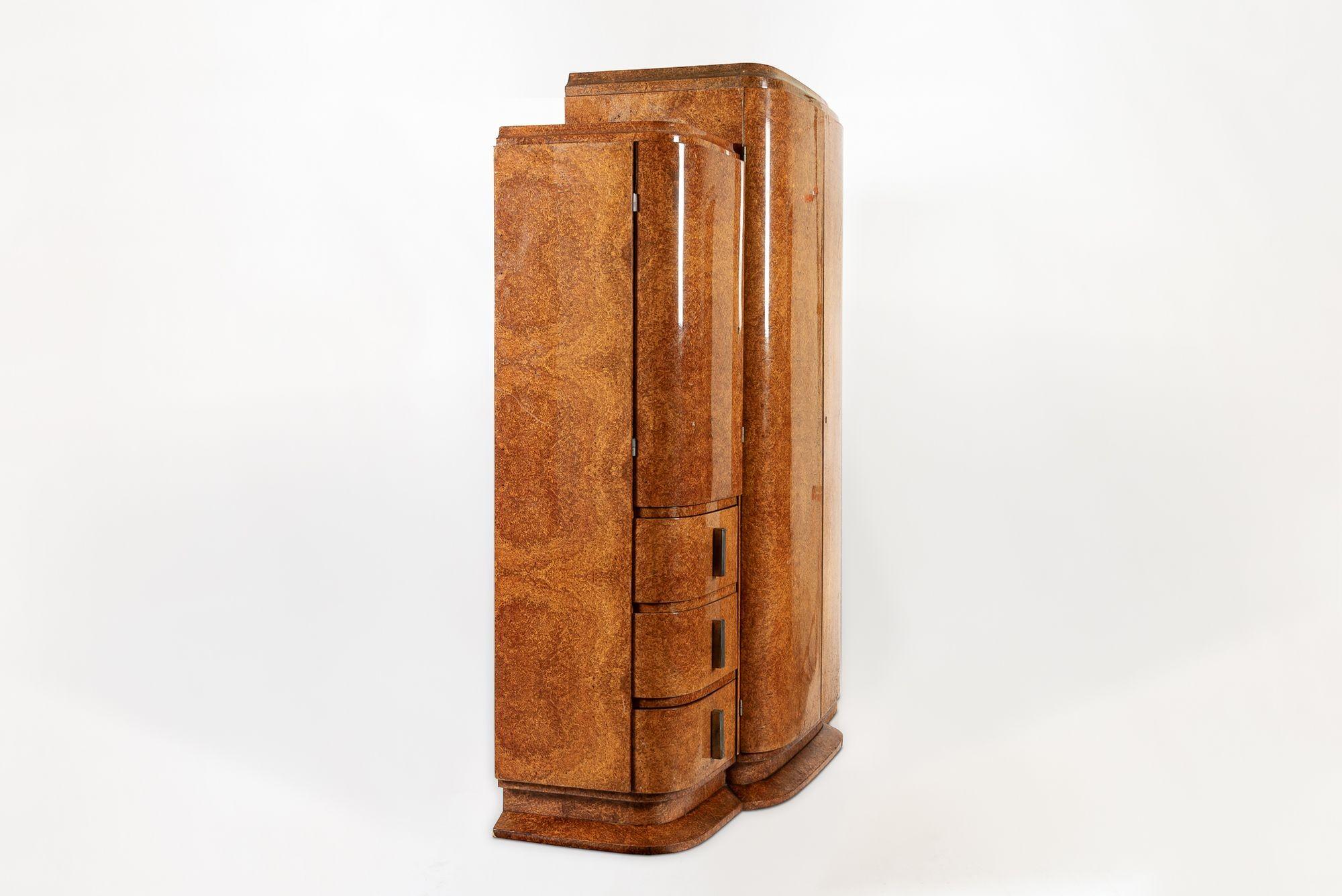 Antique Art Deco Elm Wood Mirror Armoire Cabinet, 1940s en vente 6