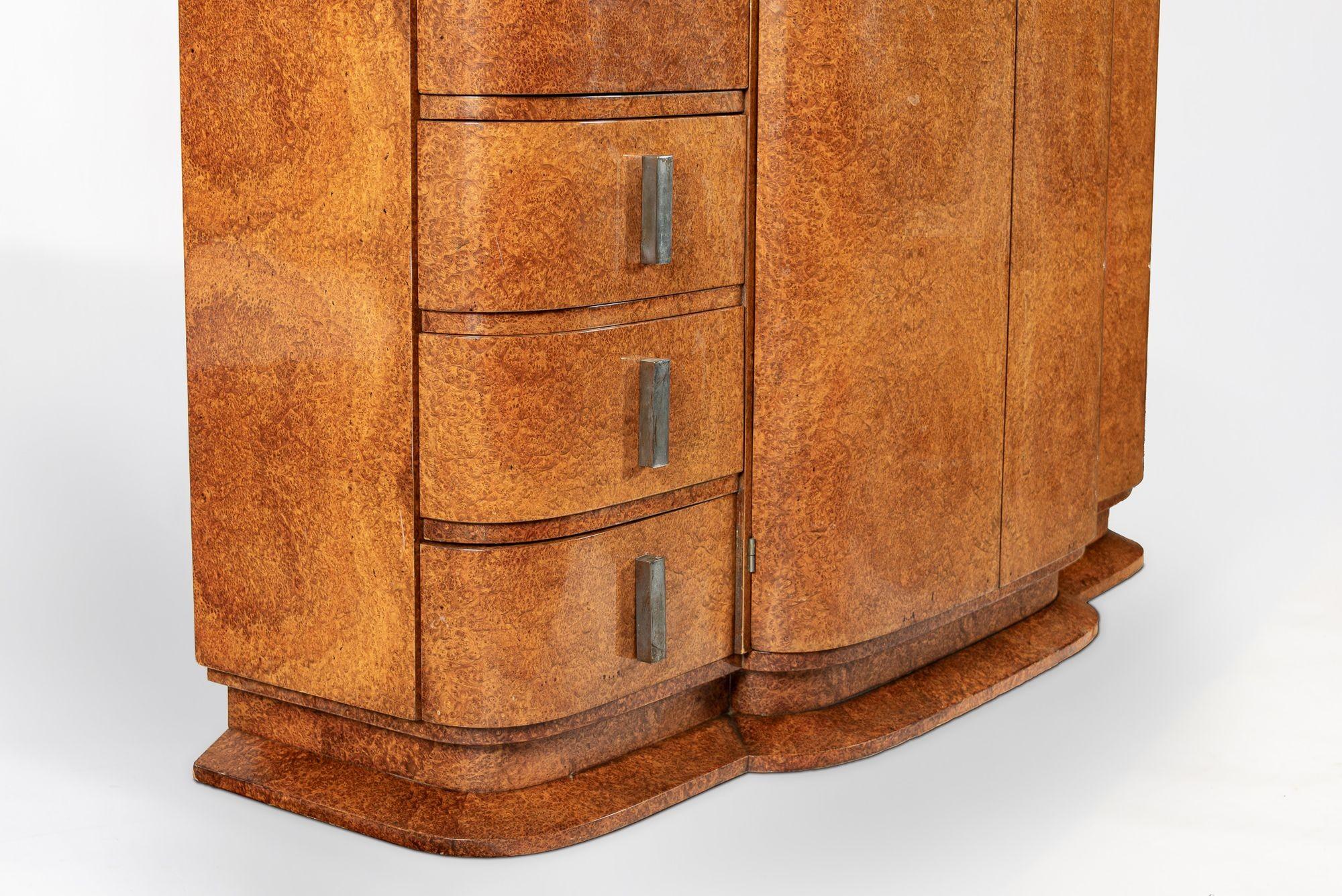Milieu du XXe siècle Antique Art Deco Elm Wood Mirror Armoire Cabinet, 1940s en vente