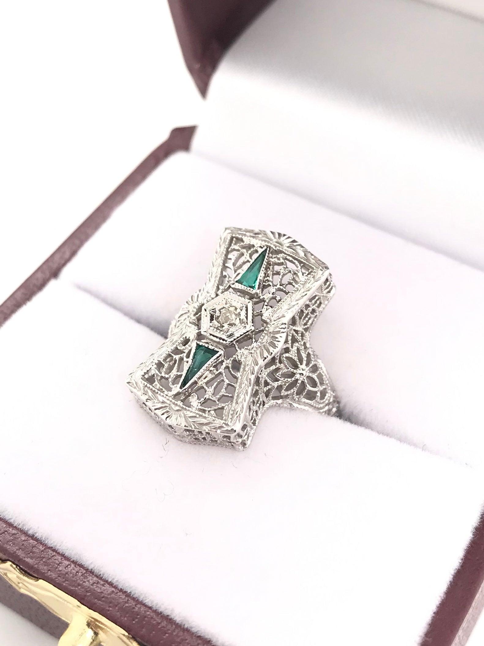 Antique Art Deco Emerald and Diamond Filigree Ring For Sale 8
