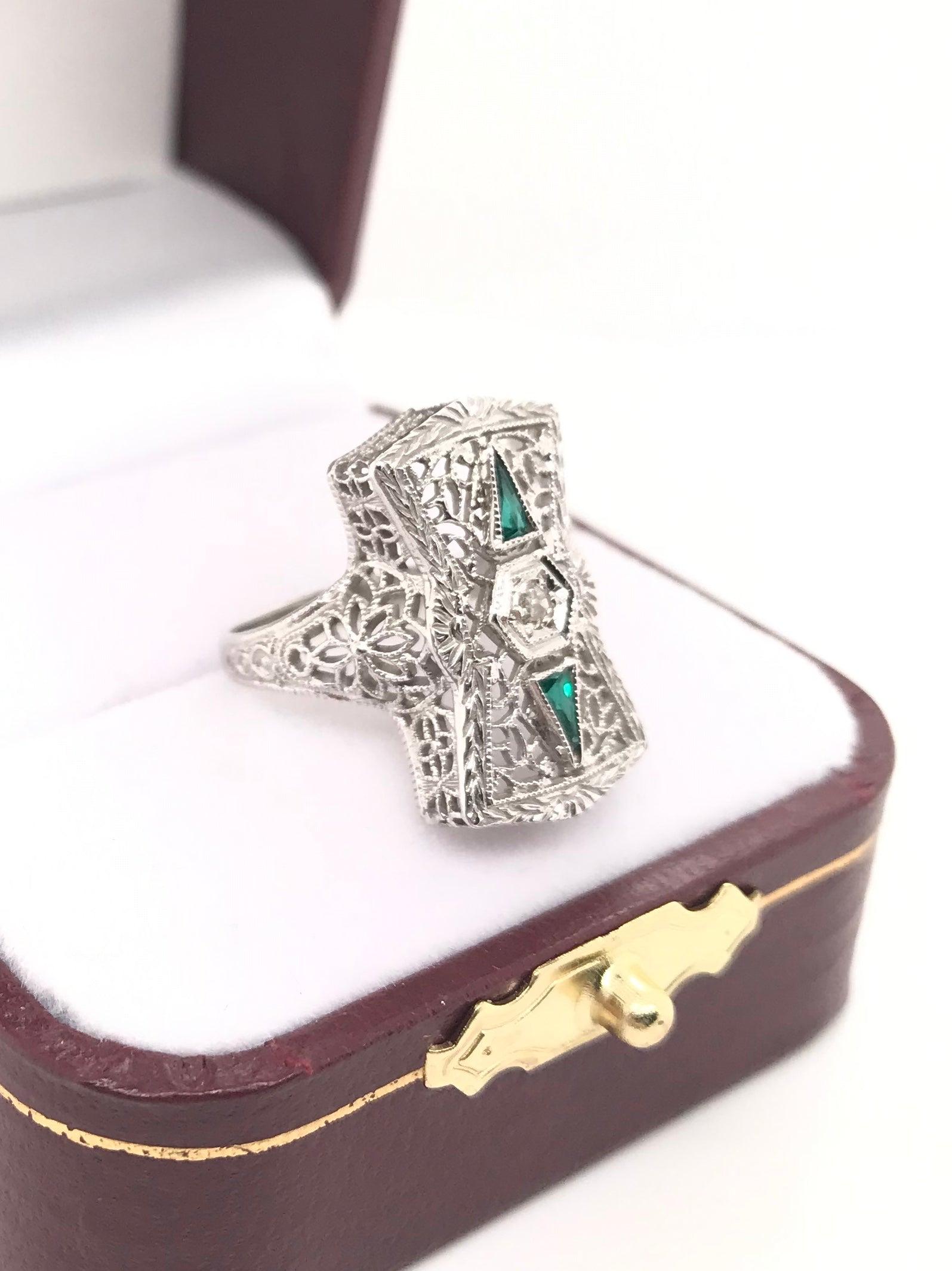Antique Art Deco Emerald and Diamond Filigree Ring 9