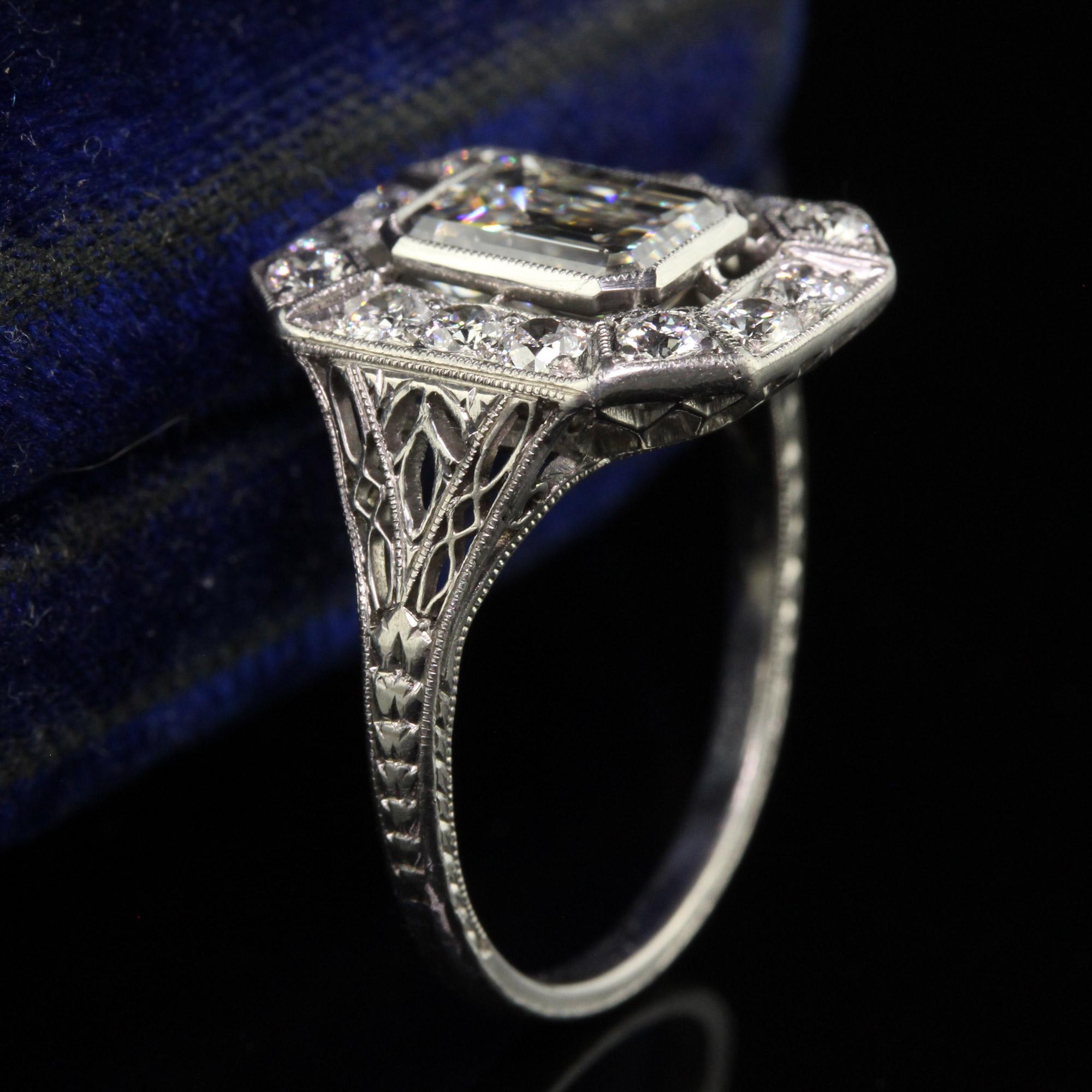 Antique Art Deco Emerald Cut Diamond Filigree Engagement Ring - GIA In Good Condition For Sale In Great Neck, NY