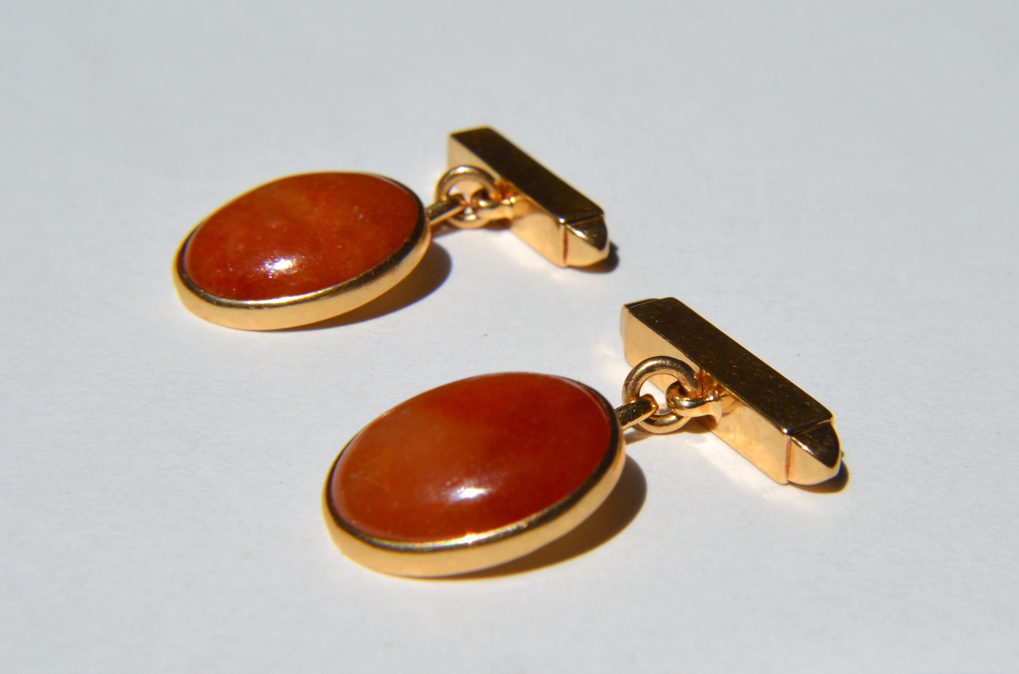 Oval Cut Antique Art Deco Era 14 Karat Gold Carnelian Cufflinks For Sale