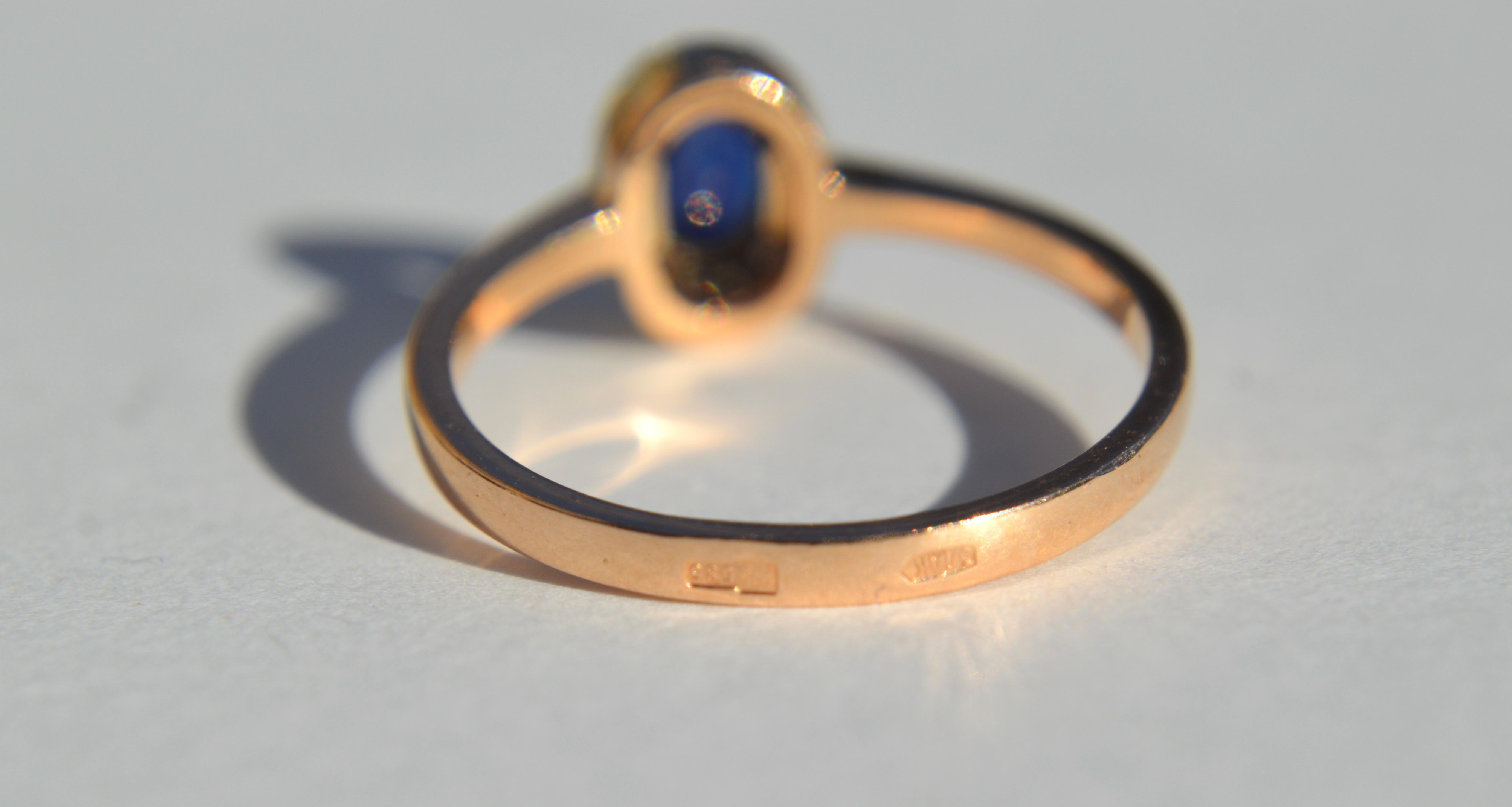 Art Deco Era 1920s 14 Karat Rose Gold .35 Carat Sapphire Diamond Halo Ring For Sale 1