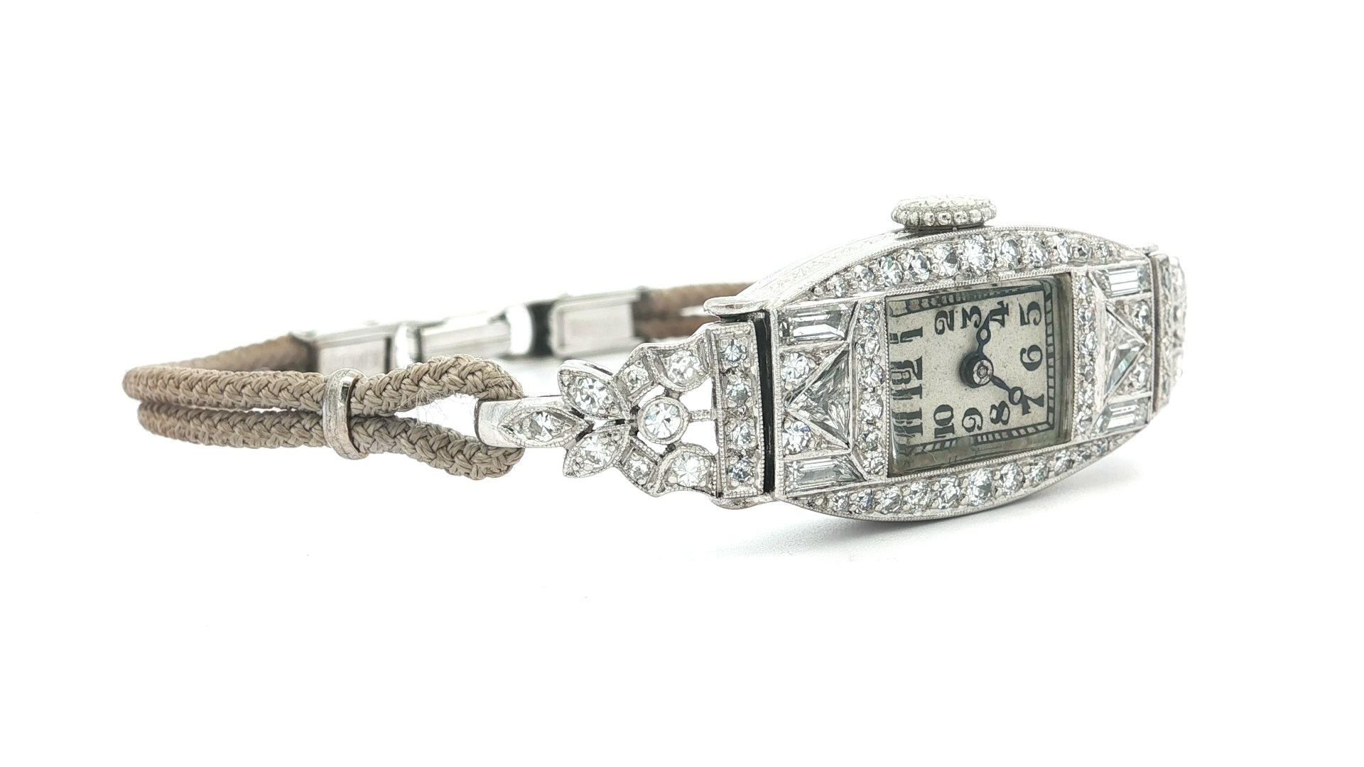 Antike Art Deco Fancy Gubelin Platin & 1,58ctw Diamond Wrist Watch & Gray COR im Angebot 3