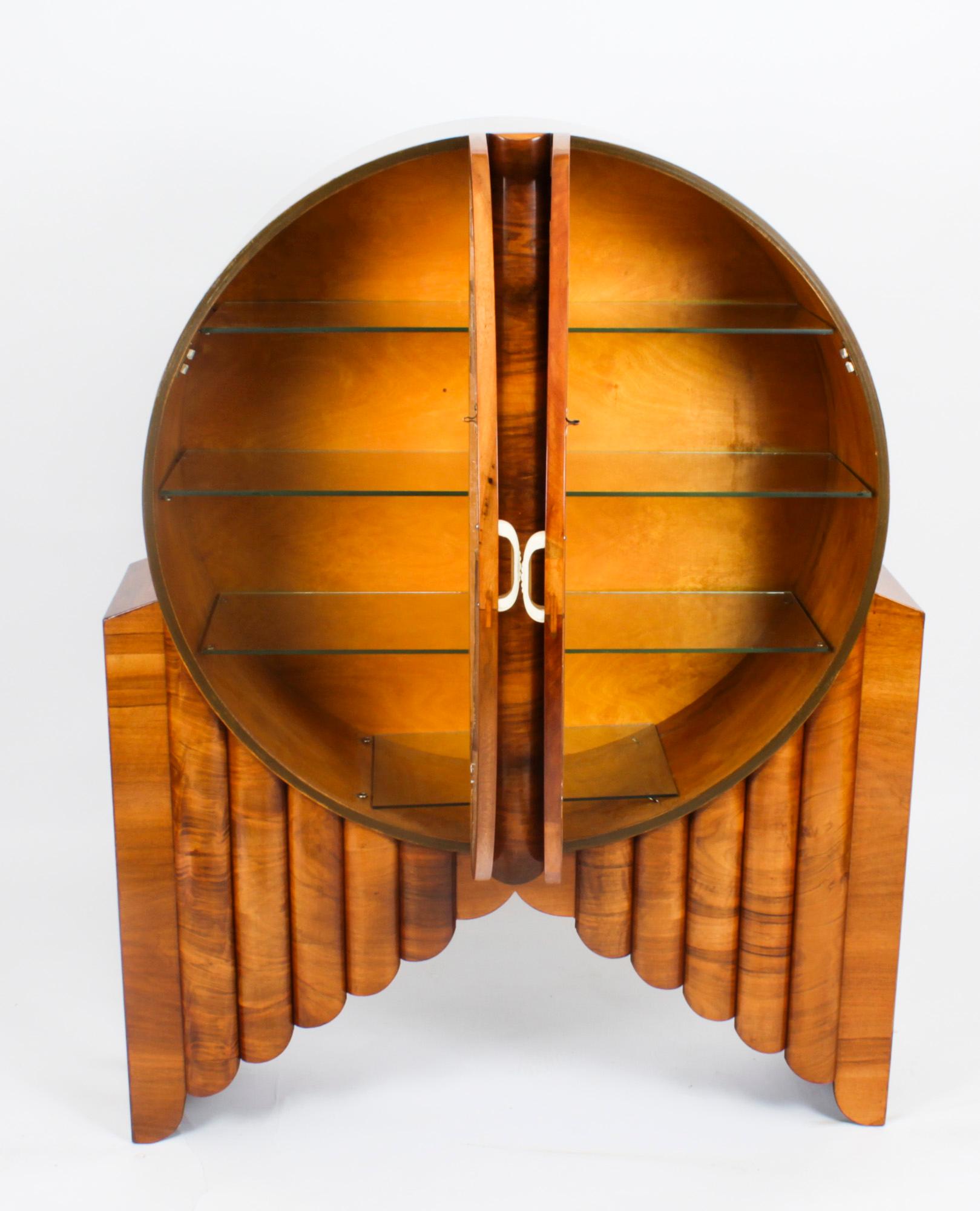 Antique Art Deco Figured Walnut Rocket Display Cabinet, 1920s 1