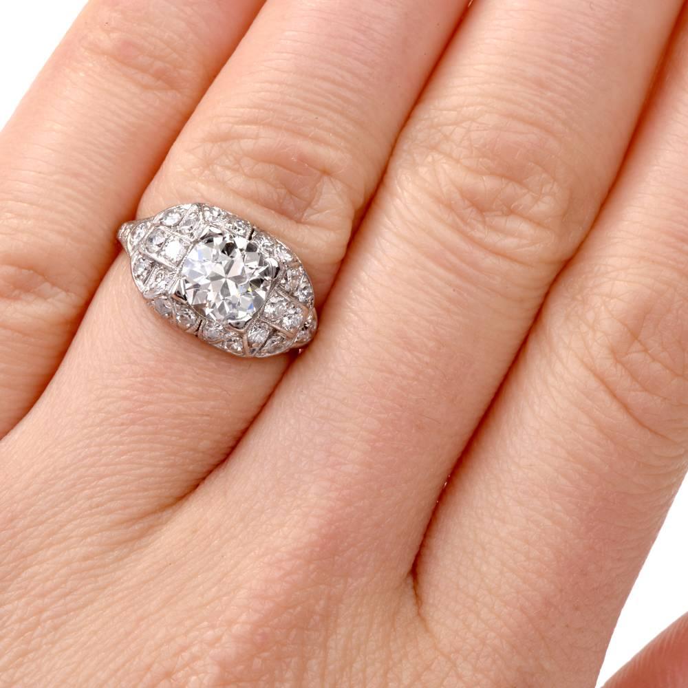 Women's Antique Art Deco Filigree Diamond Platinum Engagement Ring