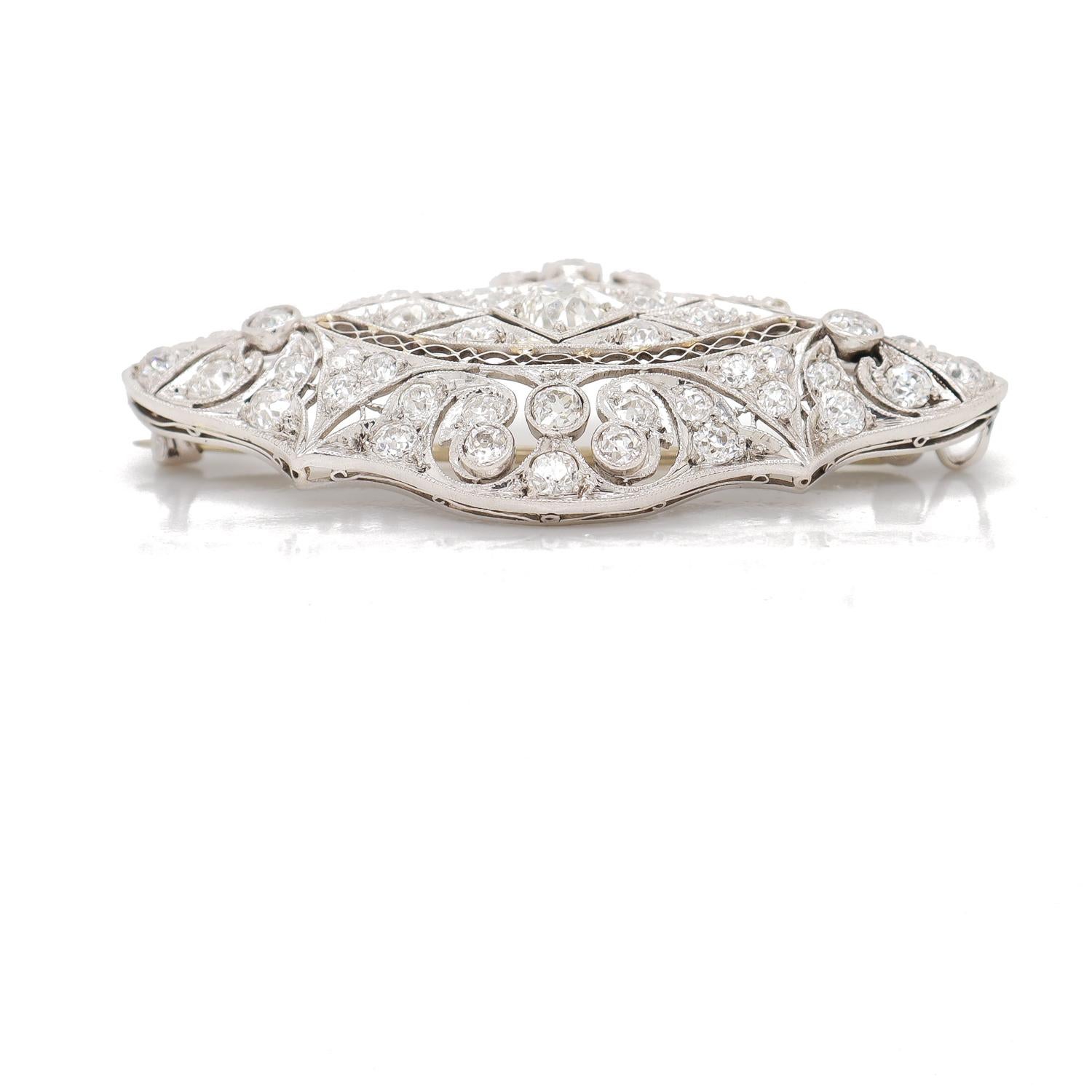 Women's Antique Art Deco Filigree Platinum & Diamond Brooch For Sale