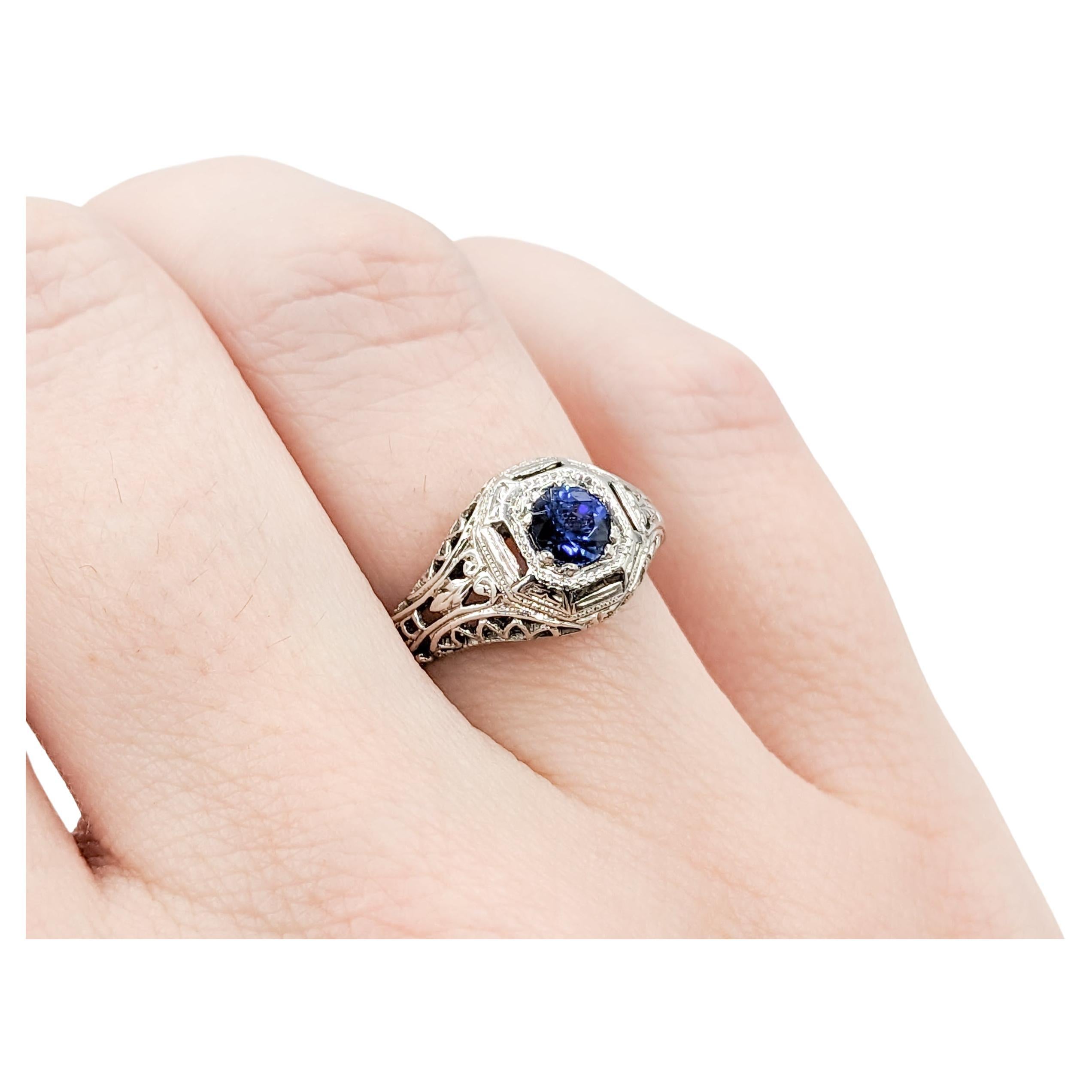Antique Art Deco Filigree Sapphire Ring 18kt White Gold

Discover the timeless allure of our Art Deco Ring, exquisitely forged in 18kt White Gold. Every curve and detail of its Antique Filigree design transports you to an era of vintage