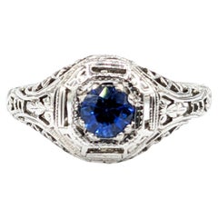 Antique Art Deco Filigree Sapphire Ring 18kt White Gold