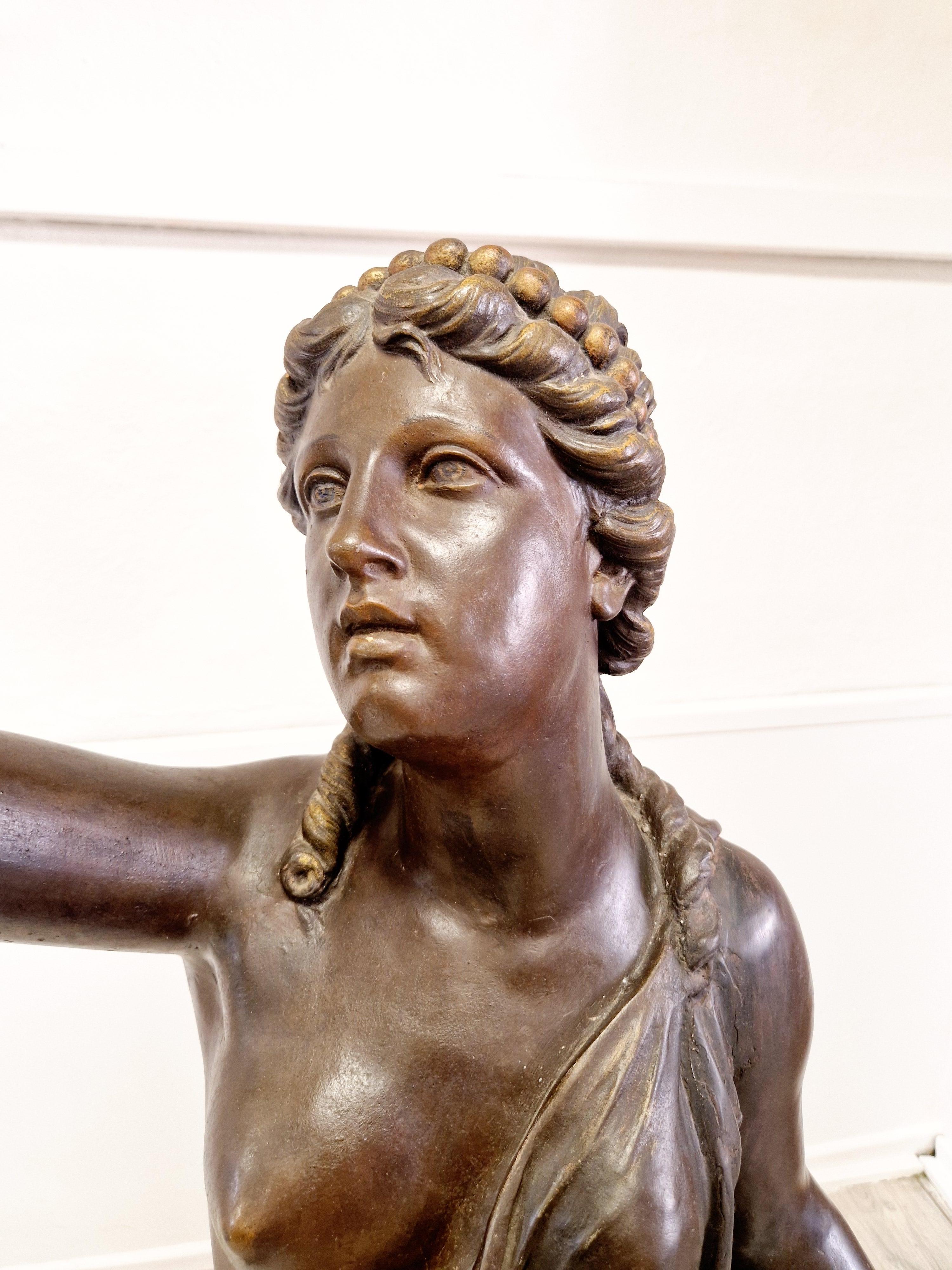 Antike Art Deco Stehlampe Lebensgröße weibliche Skulptur (Französisch) im Angebot