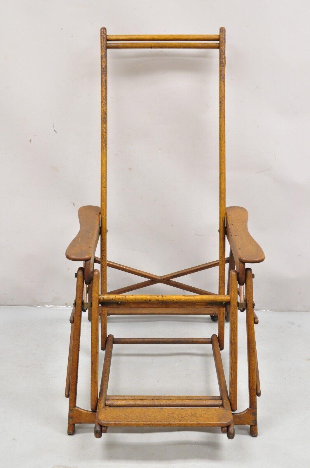 20th Century Antique Art Deco Folding Oak Wood Steamer Ship Reclining Deck Chair by Lloyd's For Sale