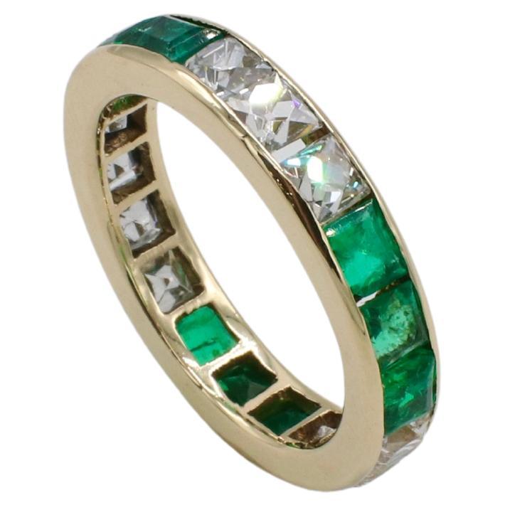 Antique Art Deco French Cut Natural Diamond & Green Emerald Eternity Band Ring In Good Condition In  Baltimore, MD