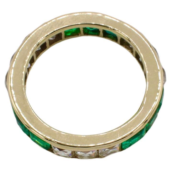 Women's Antique Art Deco French Cut Natural Diamond & Green Emerald Eternity Band Ring