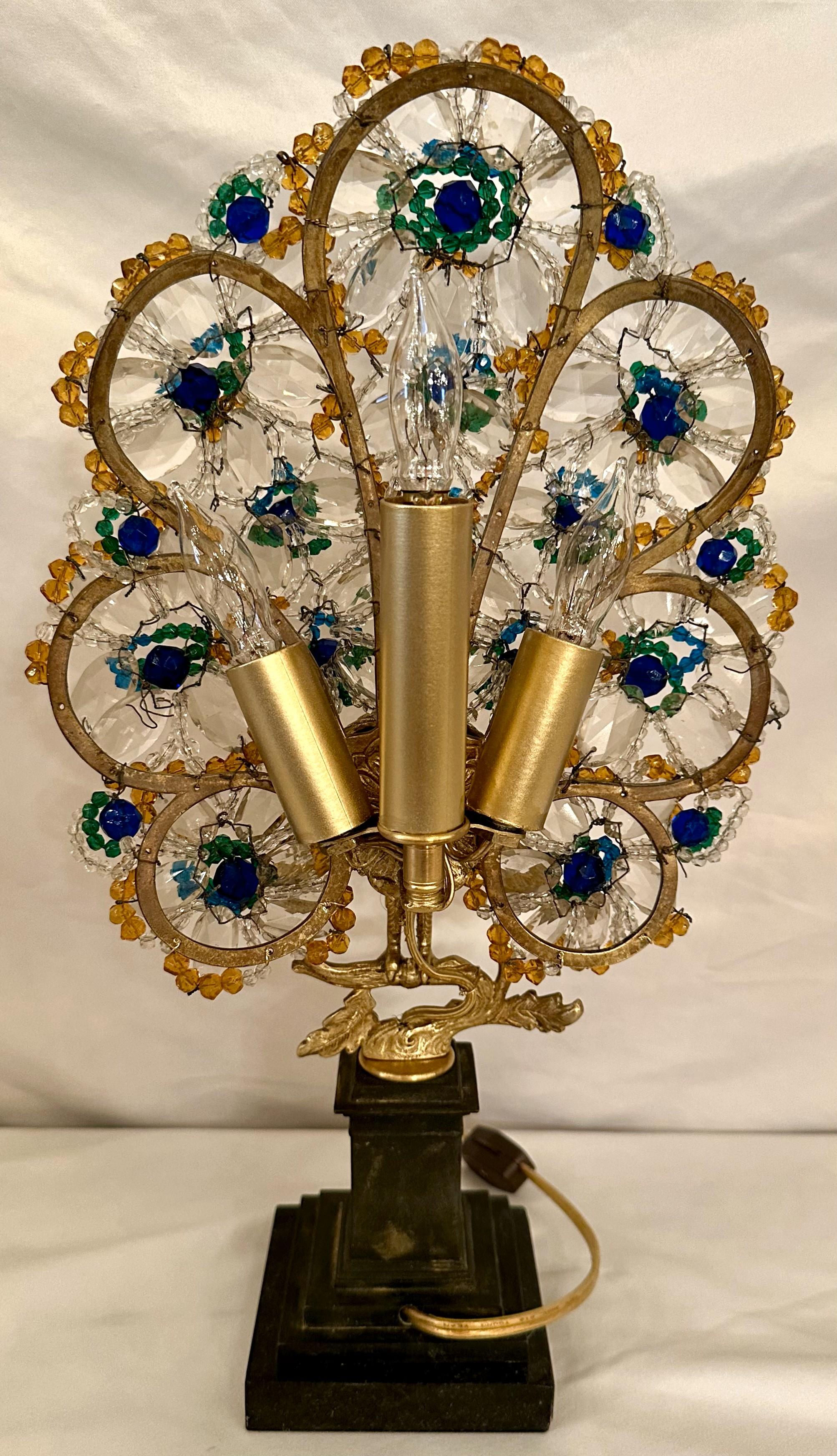 Antigua lámpara Art Decó francesa de bronce dorado y pavo real de cuentas de colores, Circa 1915 Bronce en venta