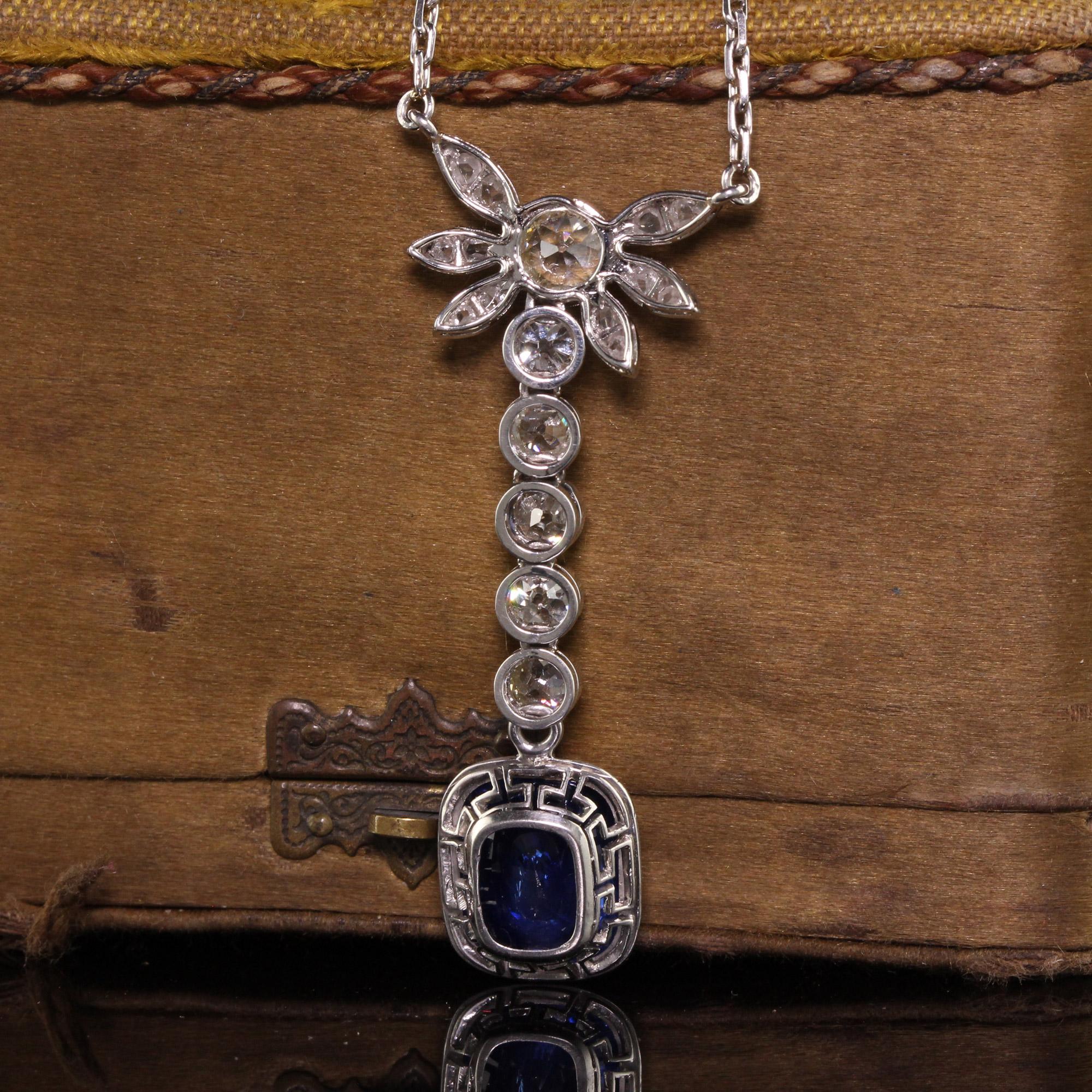 Antike antike Art Deco Französisch Platin Old Euro Diamant und Saphir Tropfen Halskette im Zustand „Gut“ im Angebot in Great Neck, NY
