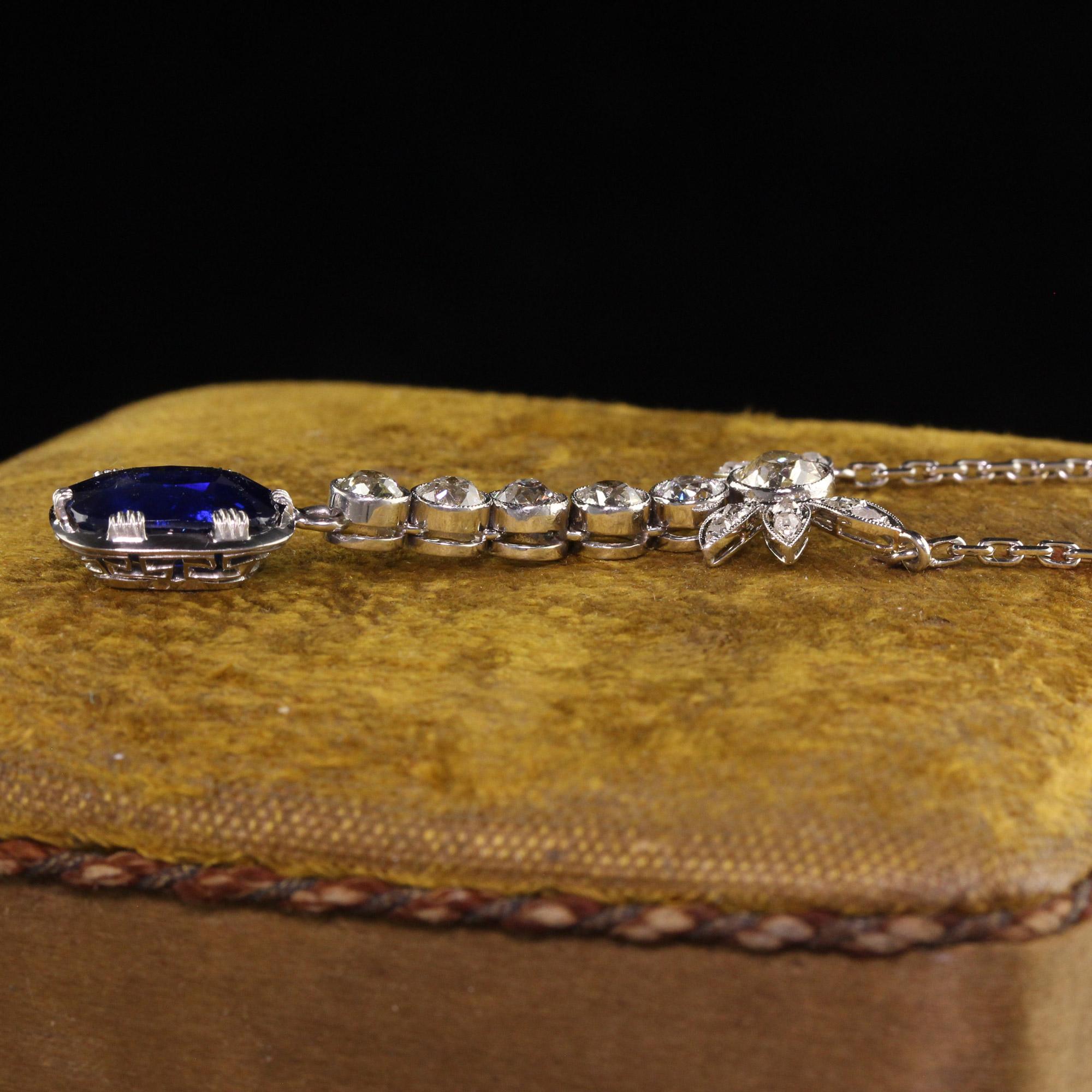 Antike antike Art Deco Französisch Platin Old Euro Diamant und Saphir Tropfen Halskette Damen im Angebot