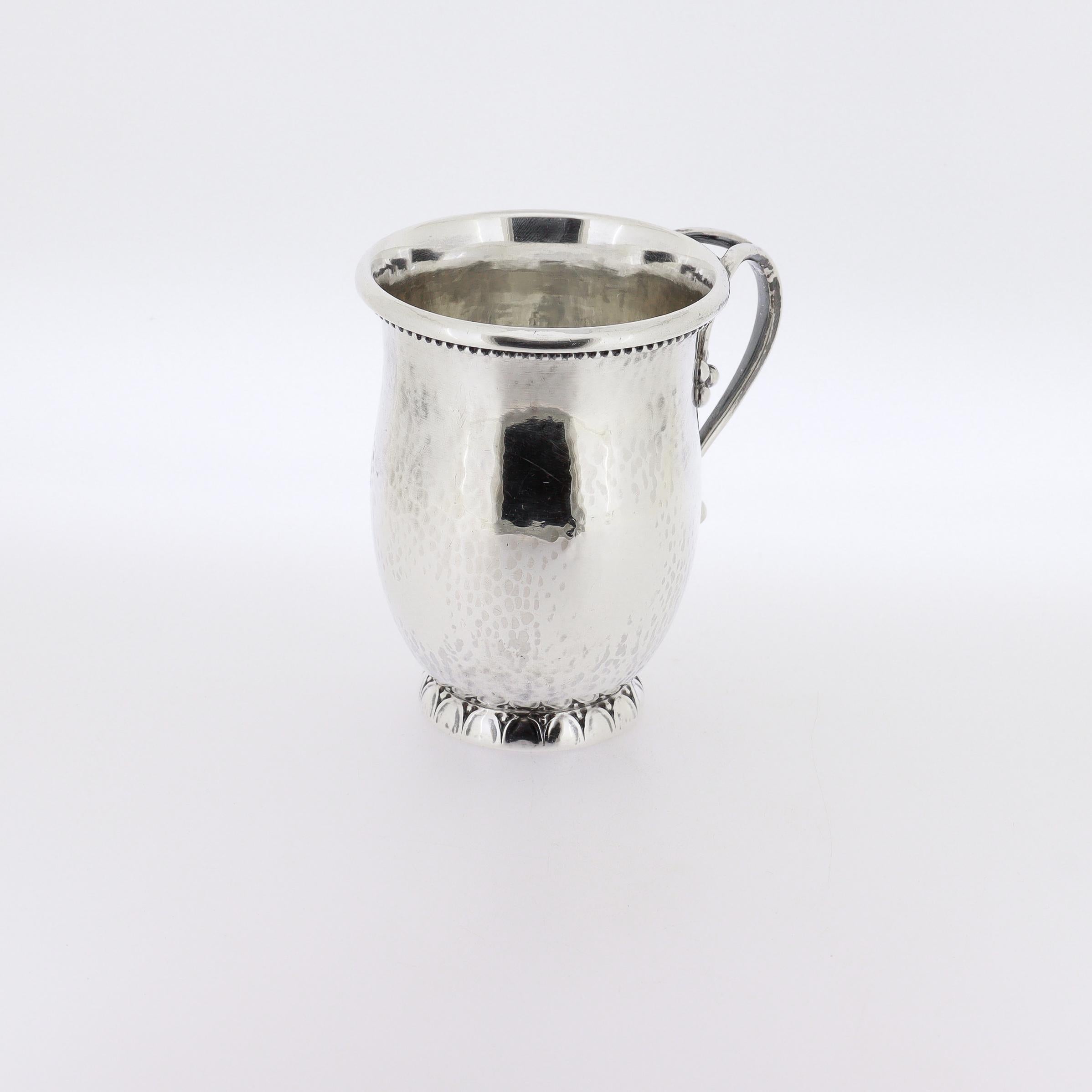 Antike Art-Déco-Tasse oder Becher aus Sterlingsilber, Georg Jensen, Modell Nr. 427A im Zustand „Gut“ im Angebot in Philadelphia, PA
