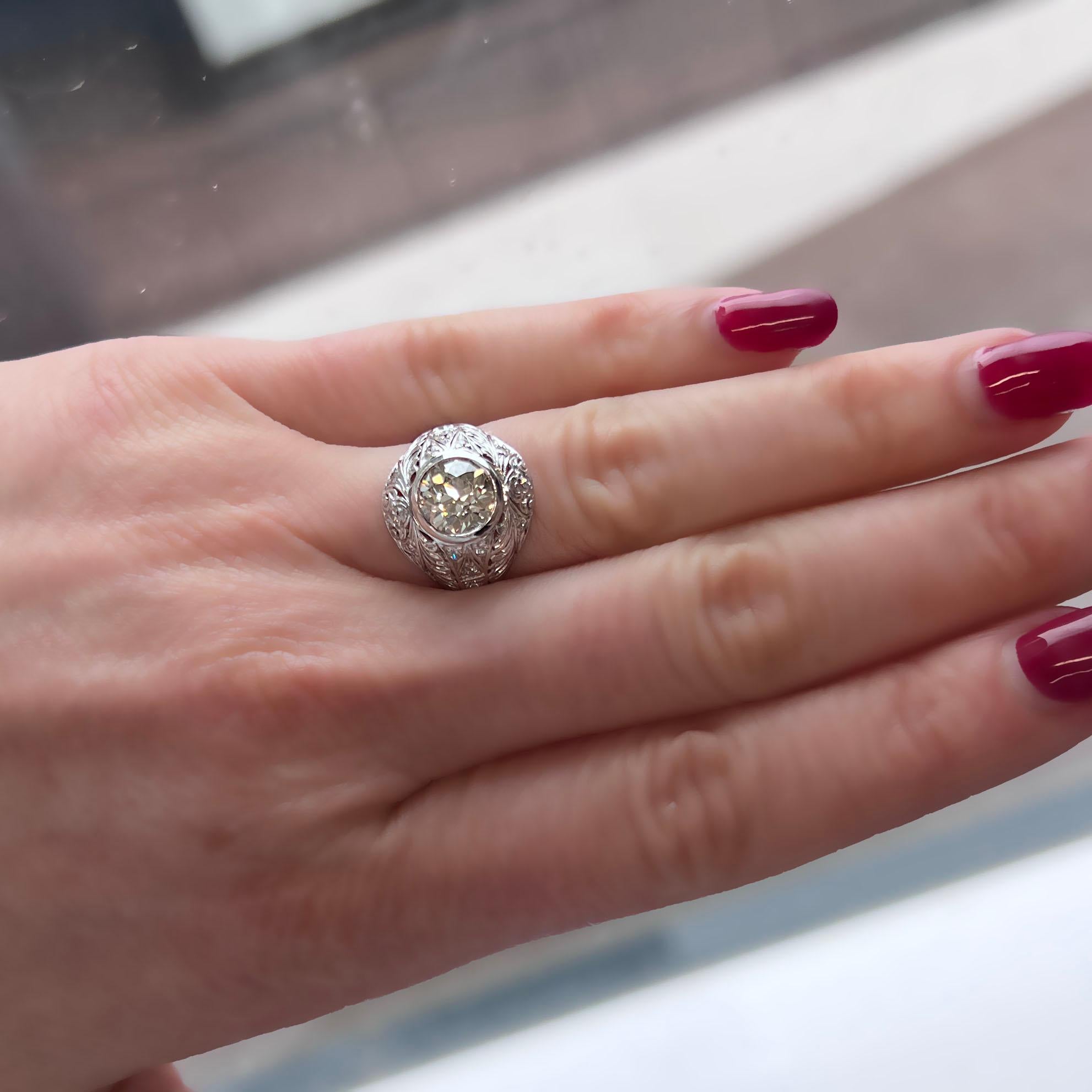 Round Cut Antique Art Deco GIA Certified Engagement Diamond Ring For Sale