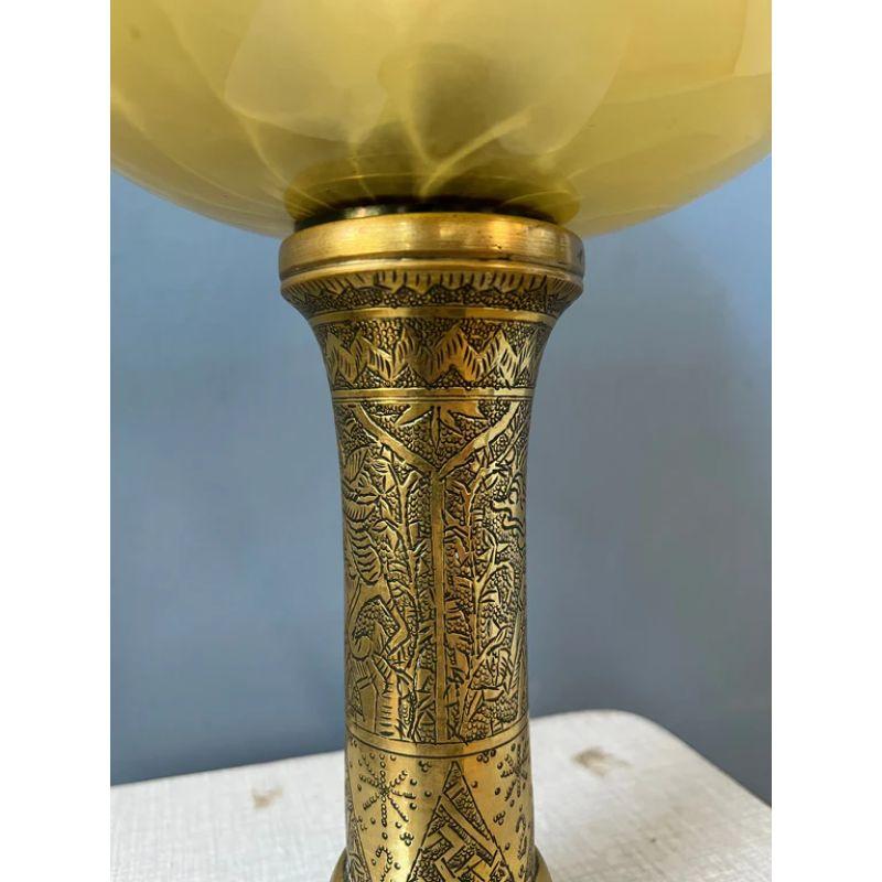 Antique Art Deco Glass Lamp with Bronze Base In Good Condition For Sale In ROTTERDAM, ZH