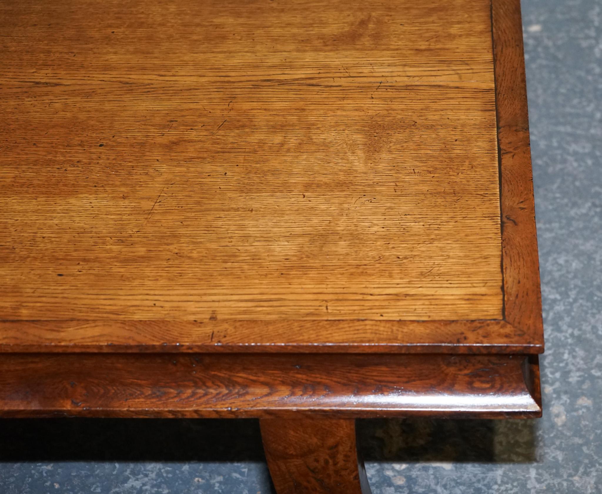 ANTIQUE ART DECO GOLDEN OAK COFFEE TABLE MAPPA BURL TRiM & SPLAYED LEGS im Angebot 5