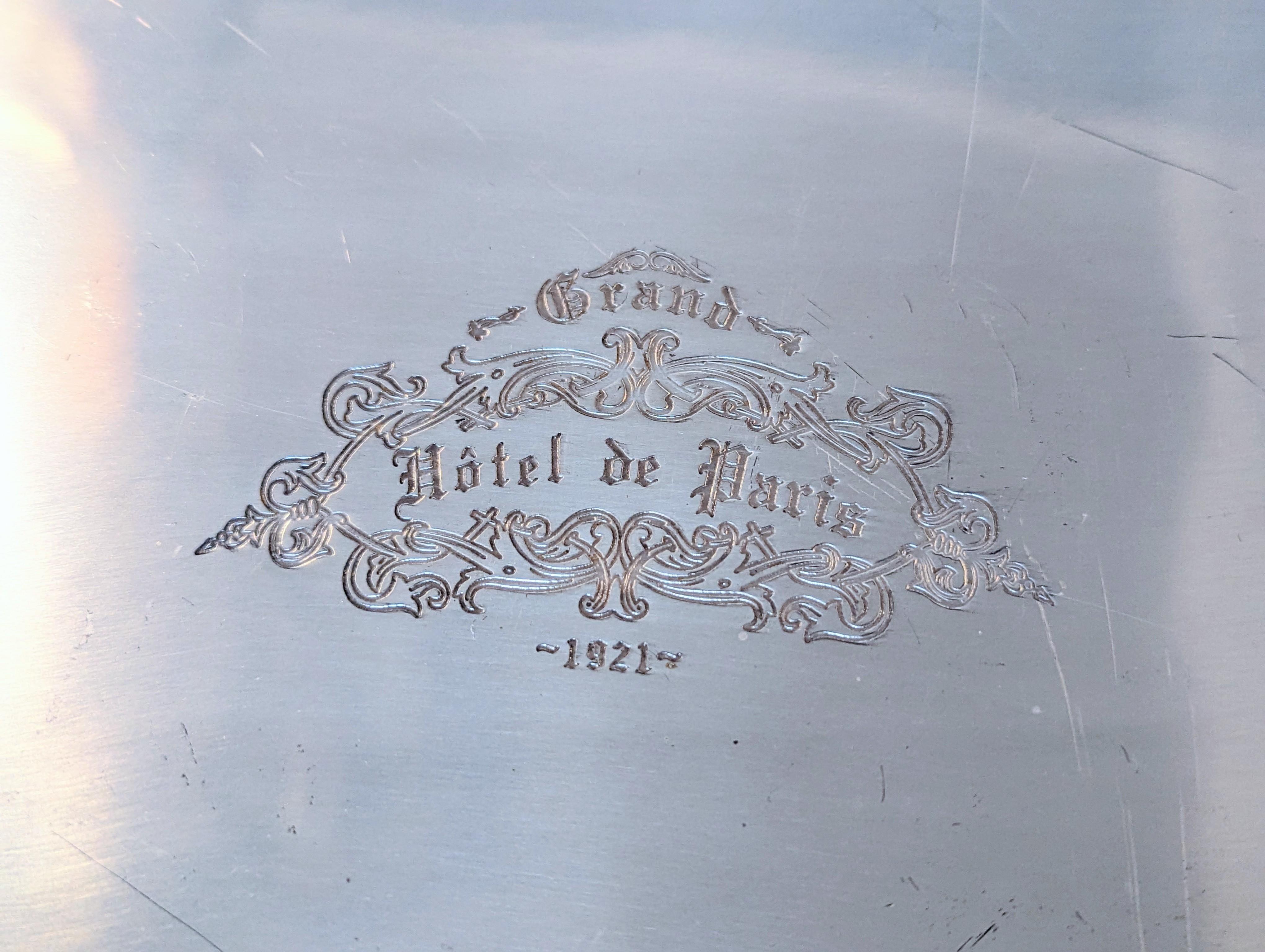 Antike Art Deco Grand Hotel de Paris 1921 Silber Serviertablett Servierplatte Europäische (Art déco) im Angebot