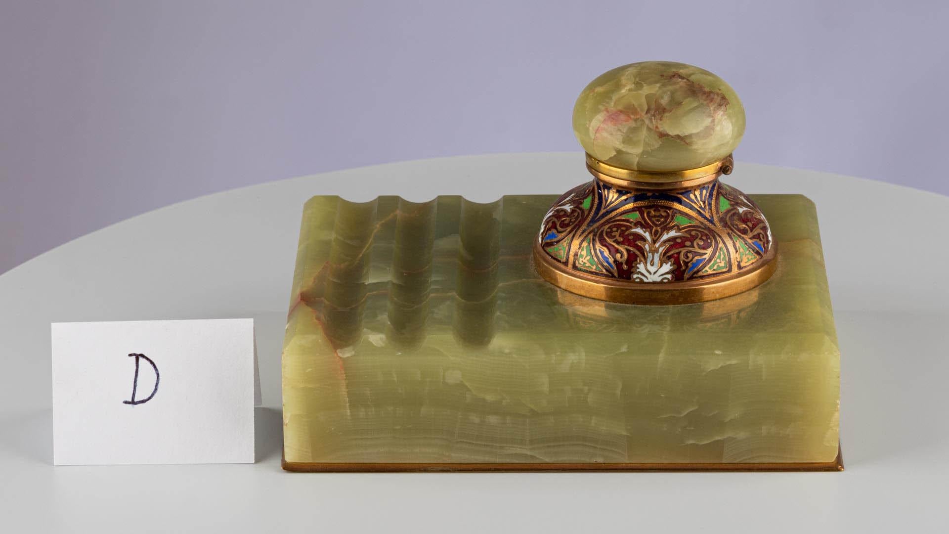 Antique Art Deco Green Onyx Gold Champlevé Enamel Office Inkwell Ink Pen Stand For Sale 3