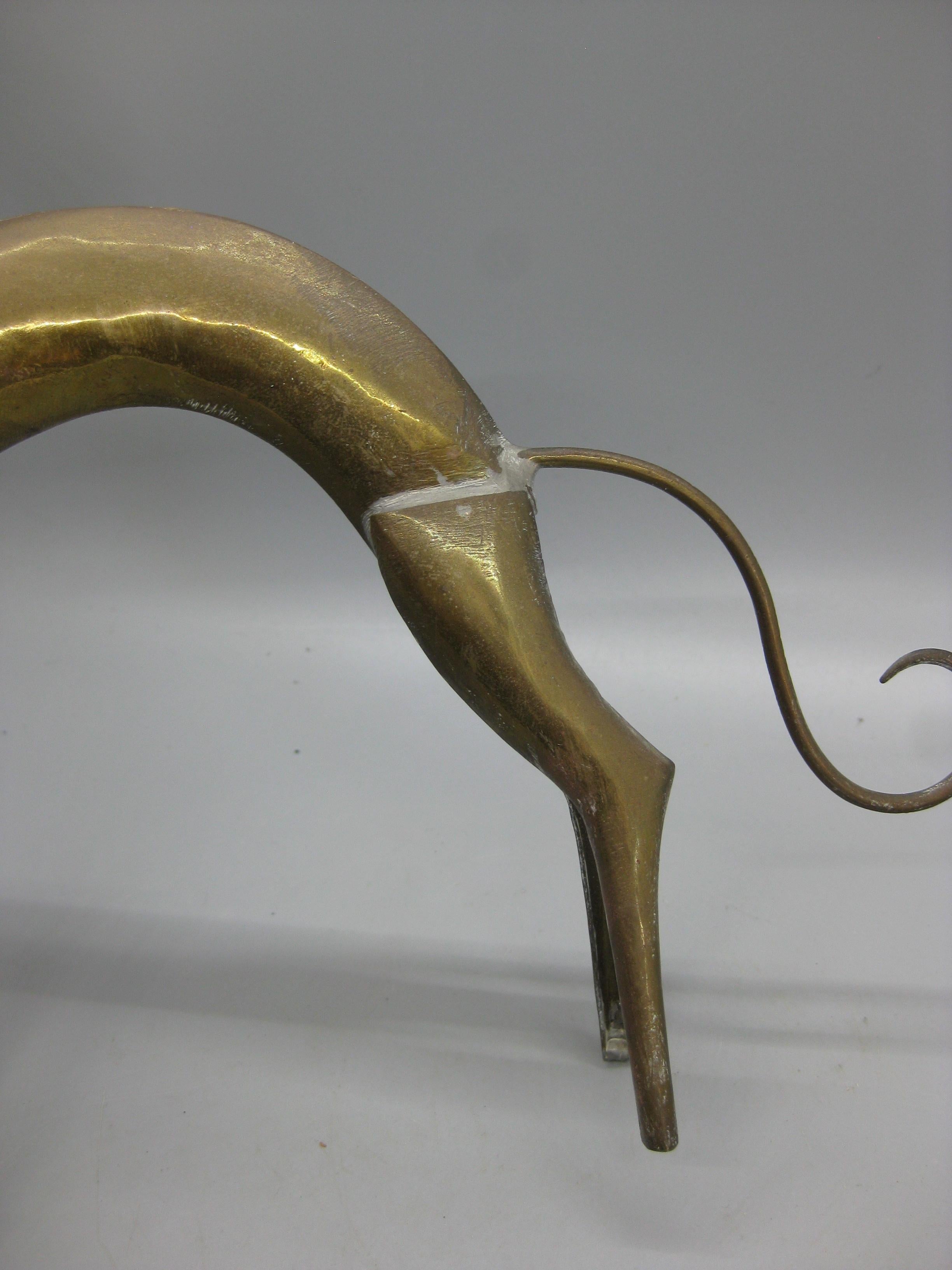 Laiton Antiquité Art Deco Greyhound Whippet Dog Figural Brass Figure Sculpture French ? en vente