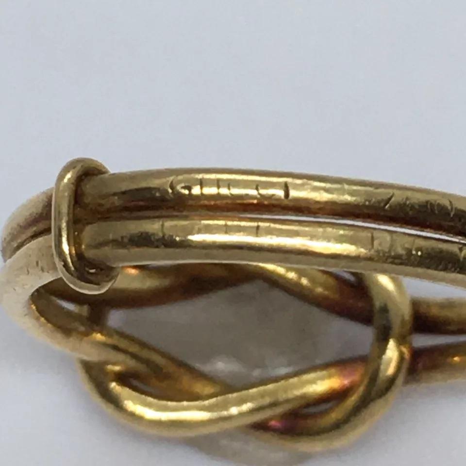 Antique Art Deco Gucci 18K Love Knot Ring 1930s 3.2 Gram Size 4.5 Fabrication For Sale 2