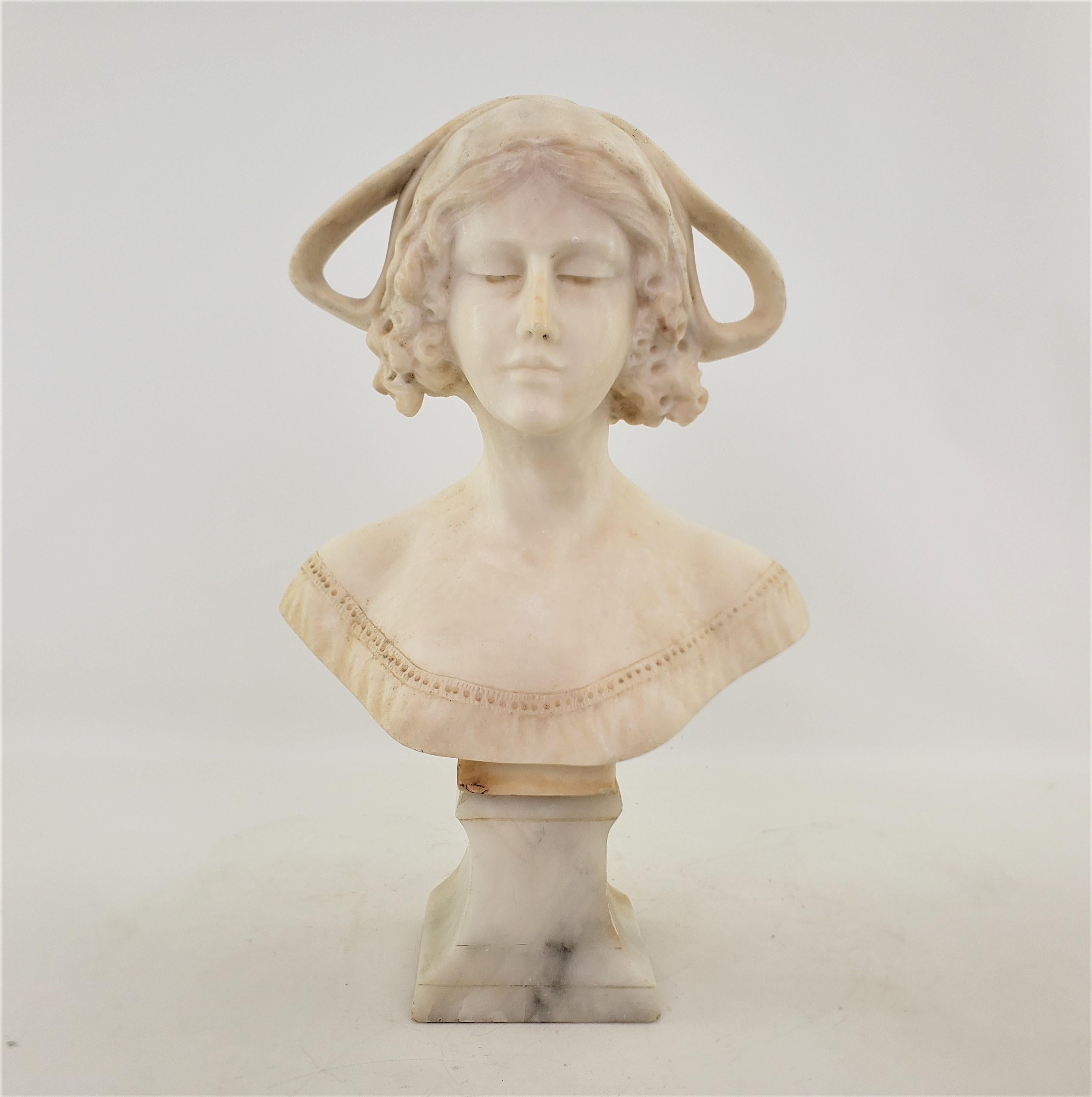 Antique Art Deco Hand-Carved Italian Bust or Sculpture of a Young Female & Base In Good Condition For Sale In Hamilton, Ontario