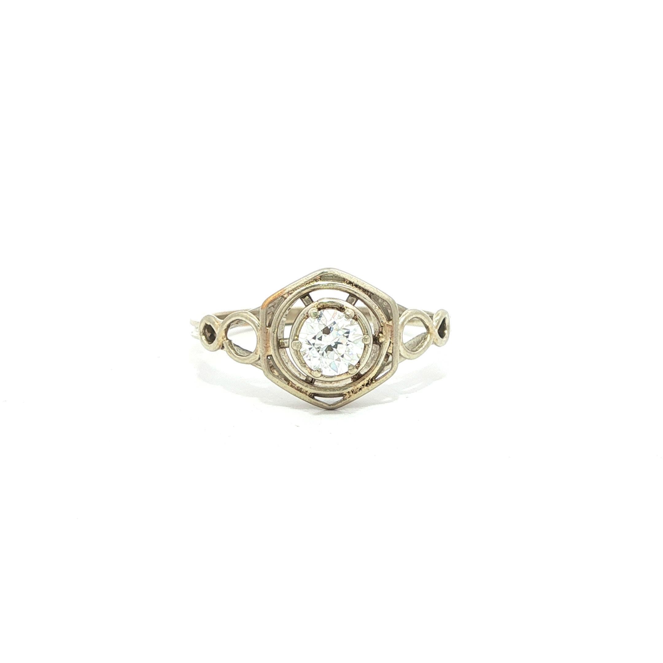Anello d'oro antico Art Deco fatto a mano con diamante europeo 0,35ctw e lavorazione a filo aperto in vendita 4